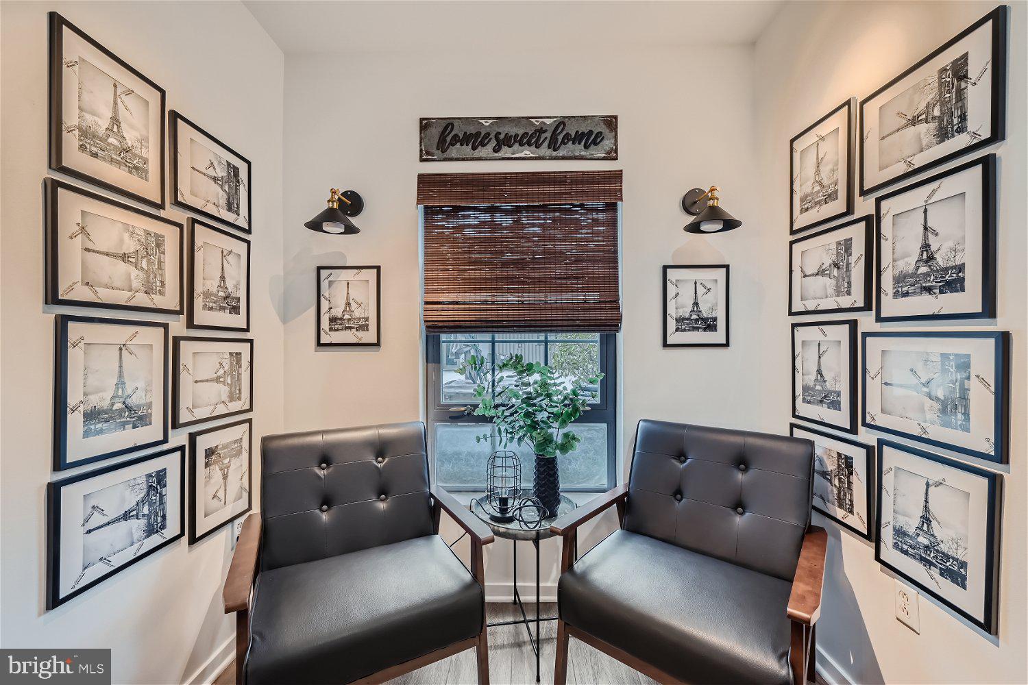 LOCUST POINT - Residential