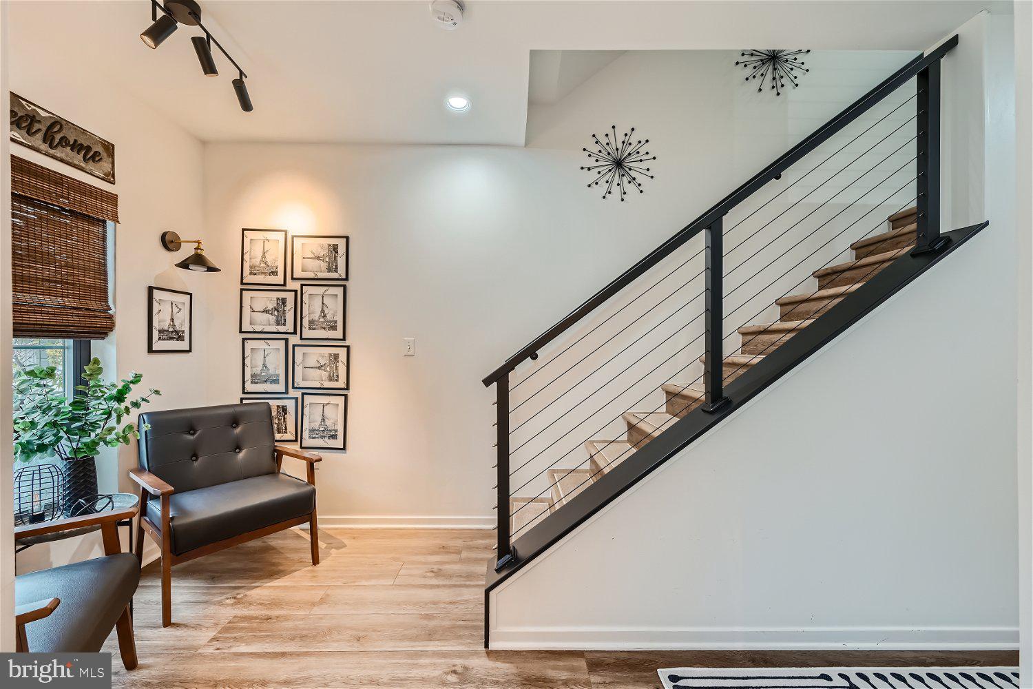 LOCUST POINT - Residential