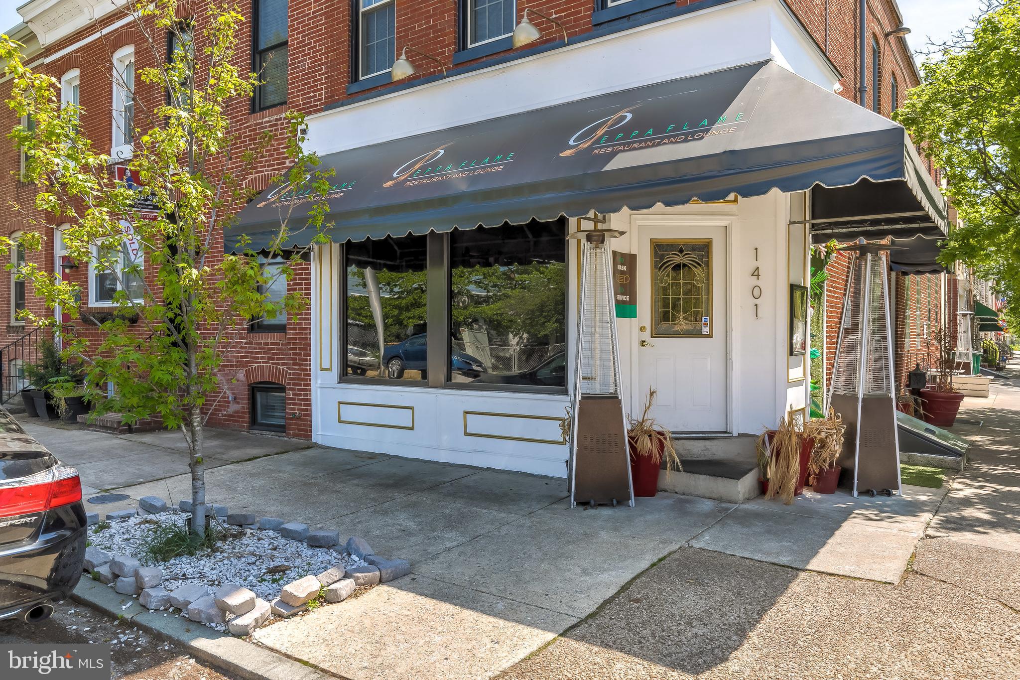 LOCUST POINT - Residential