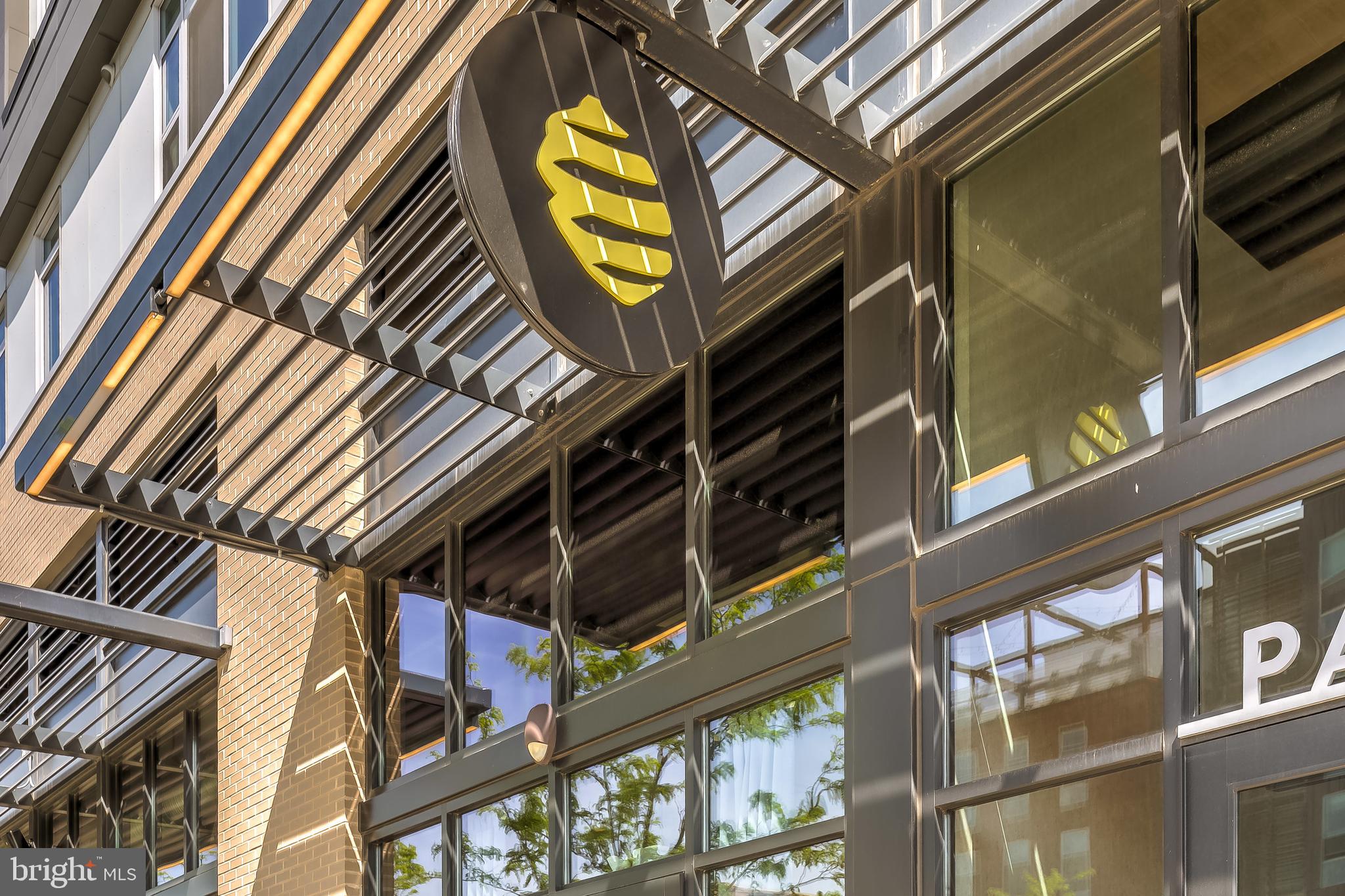 LOCUST POINT - Residential