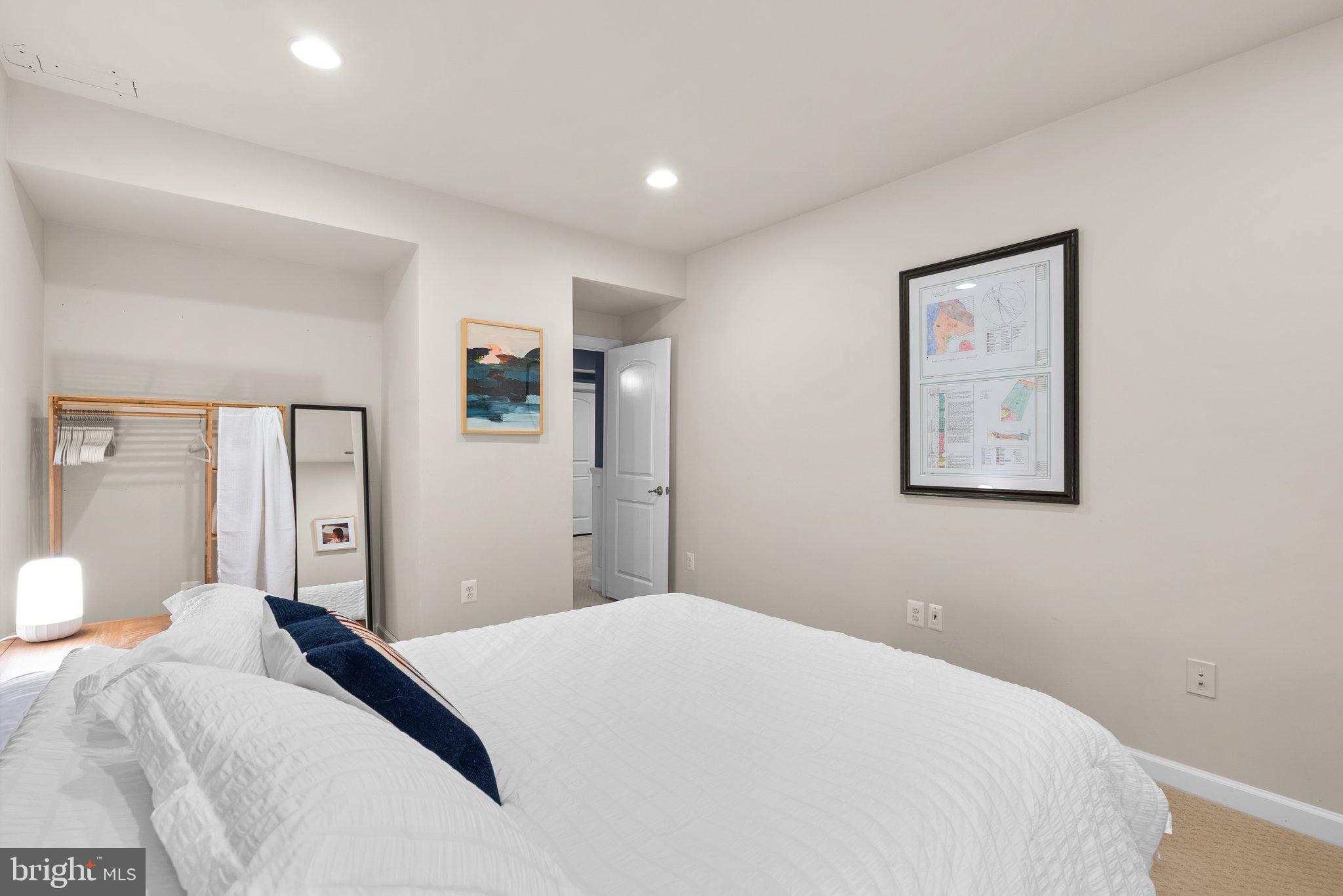 DEEP CREEK VILLAGE - Residential