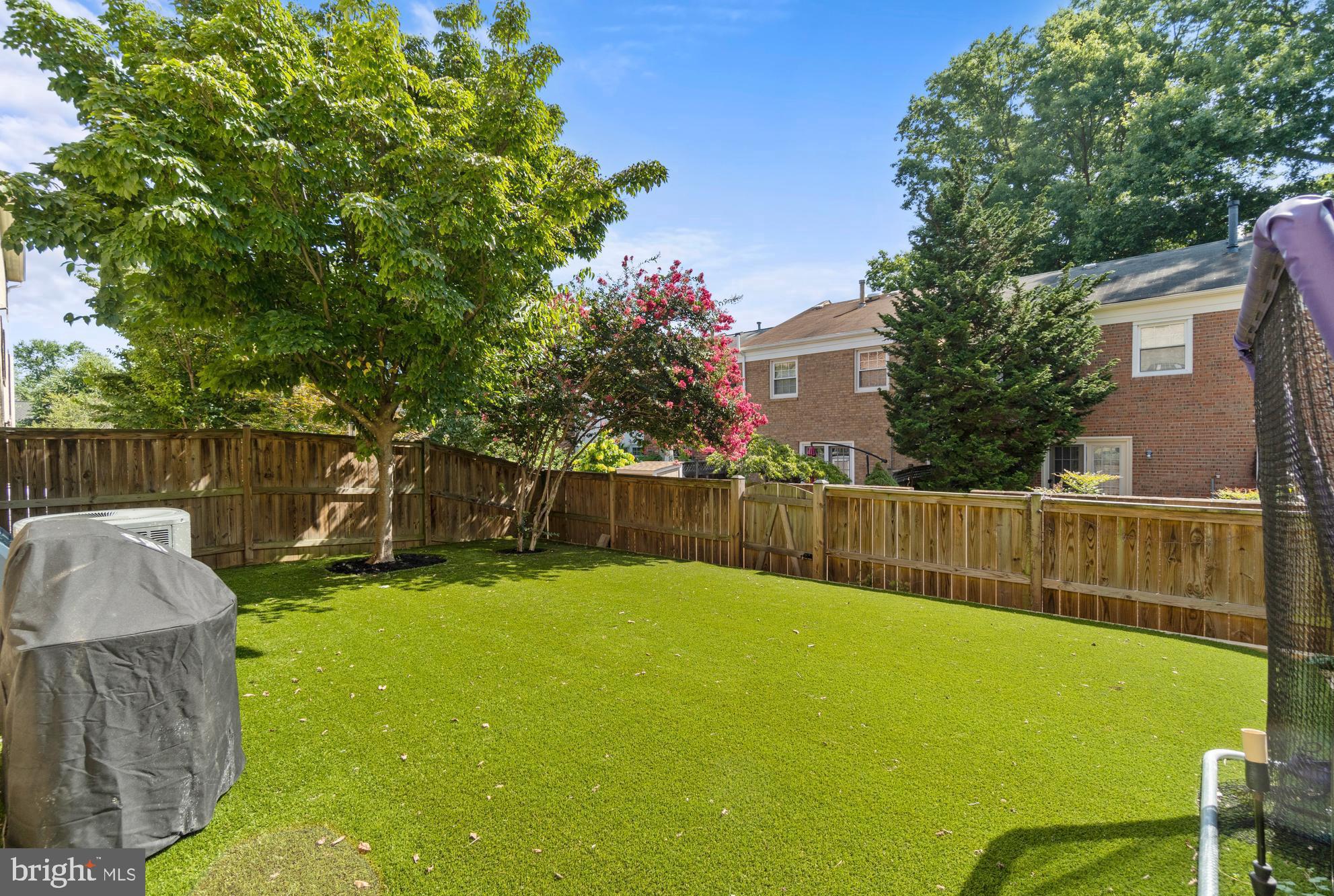 DUNNINGHAM SOUTH - Residential