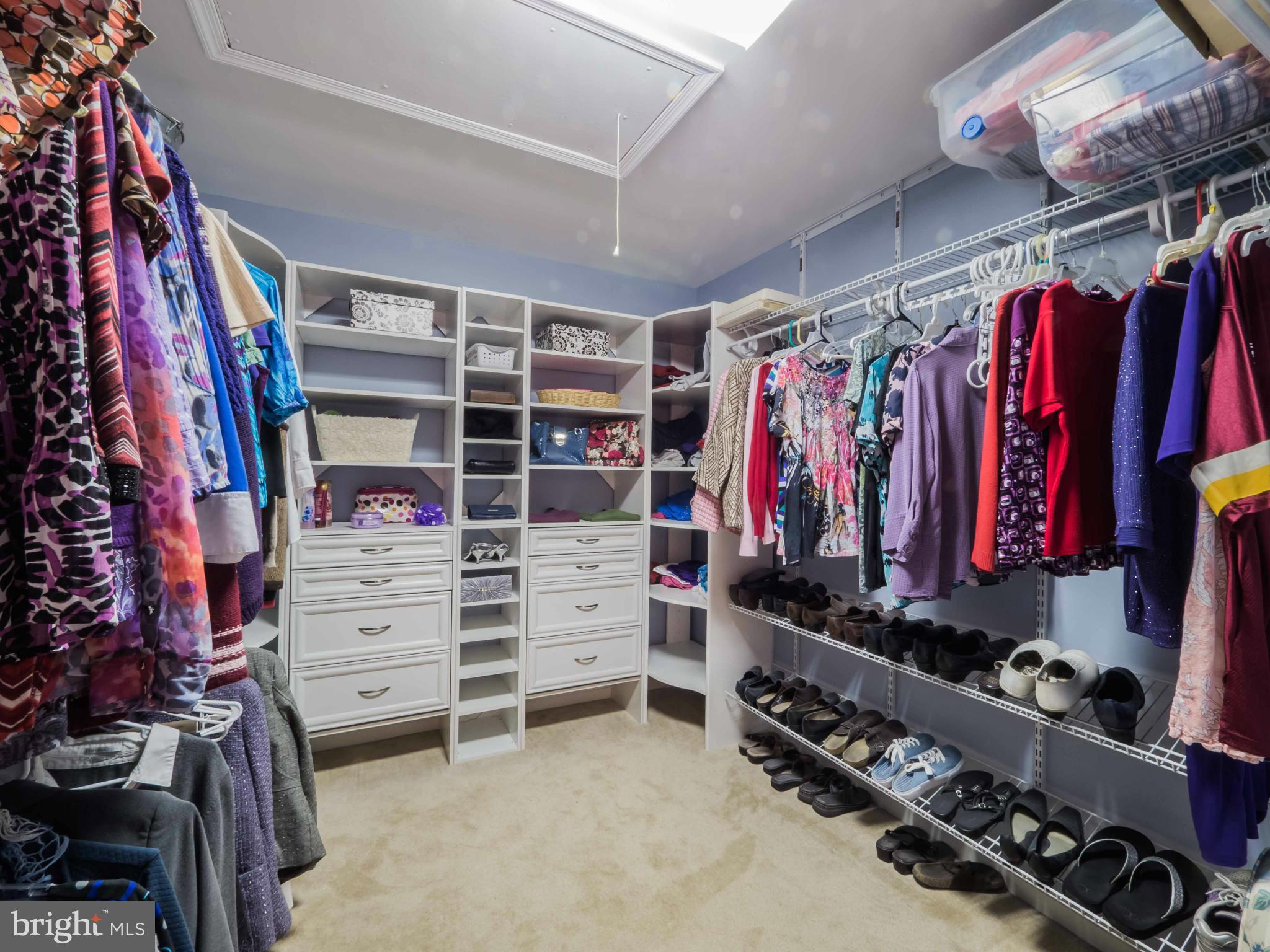 CROSS POINT - Residential