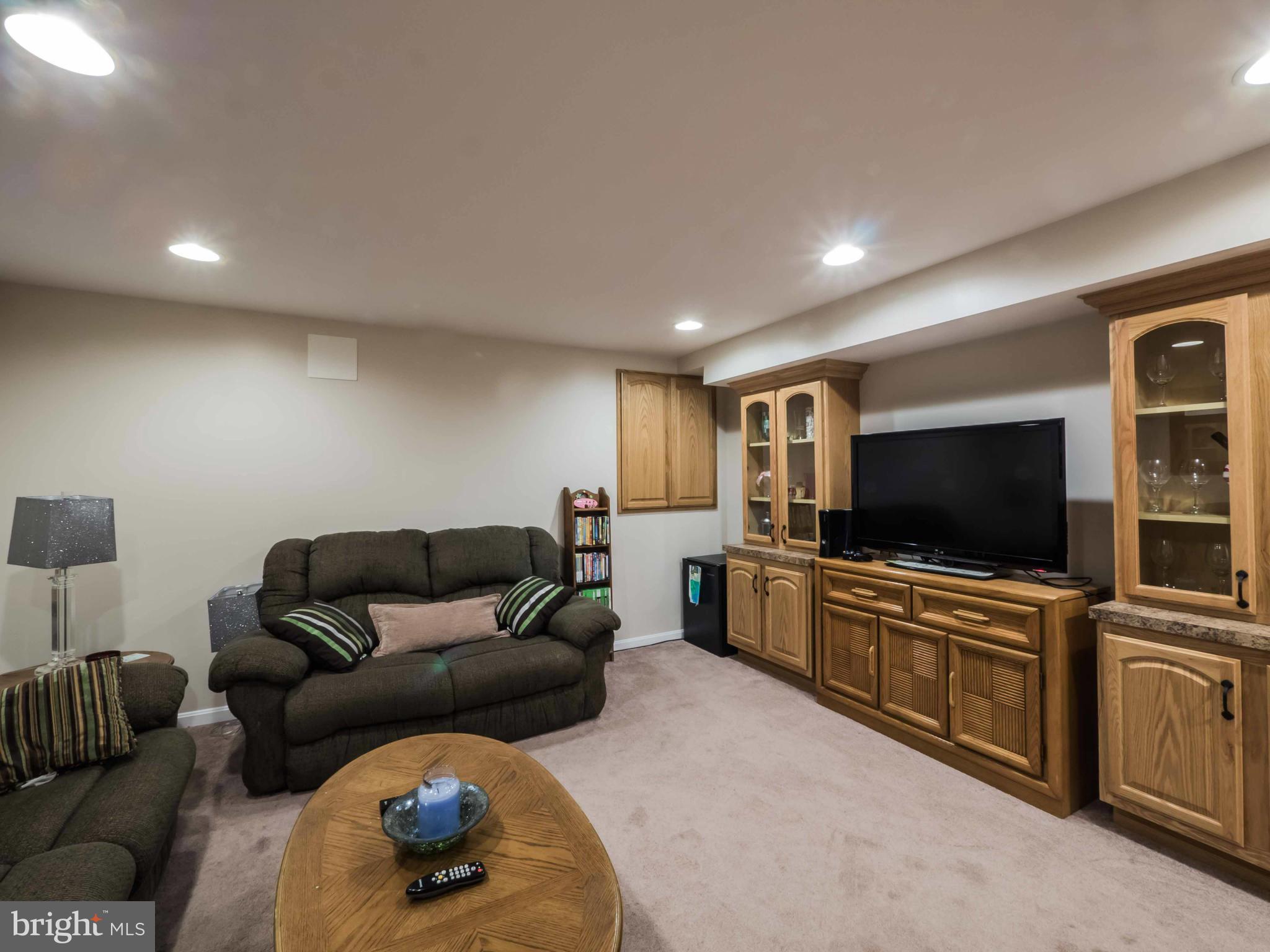 CROSS POINT - Residential