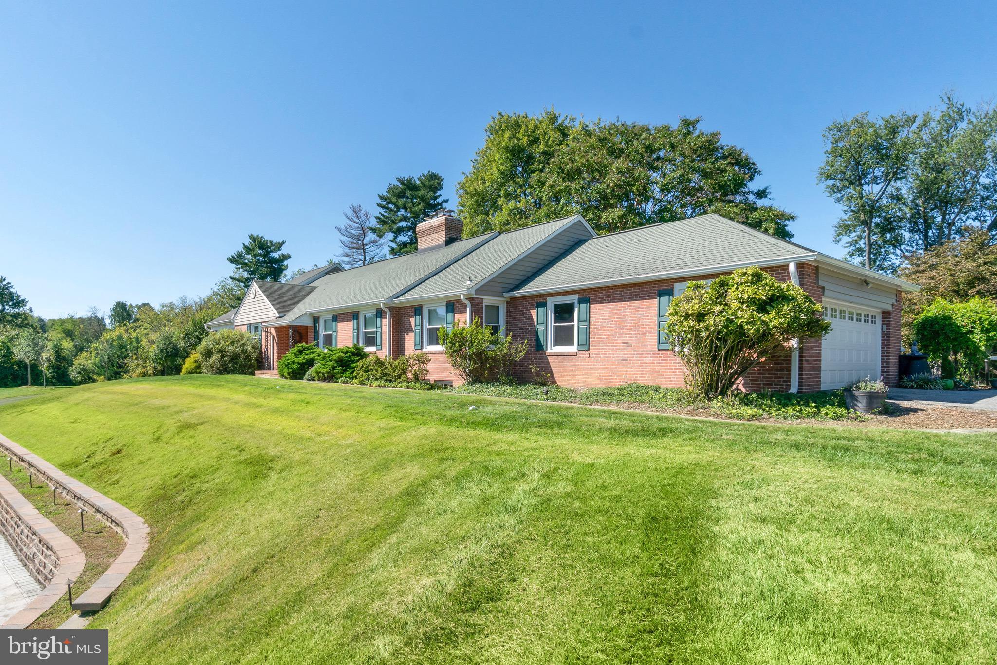 3902 VIEW TOP ROAD