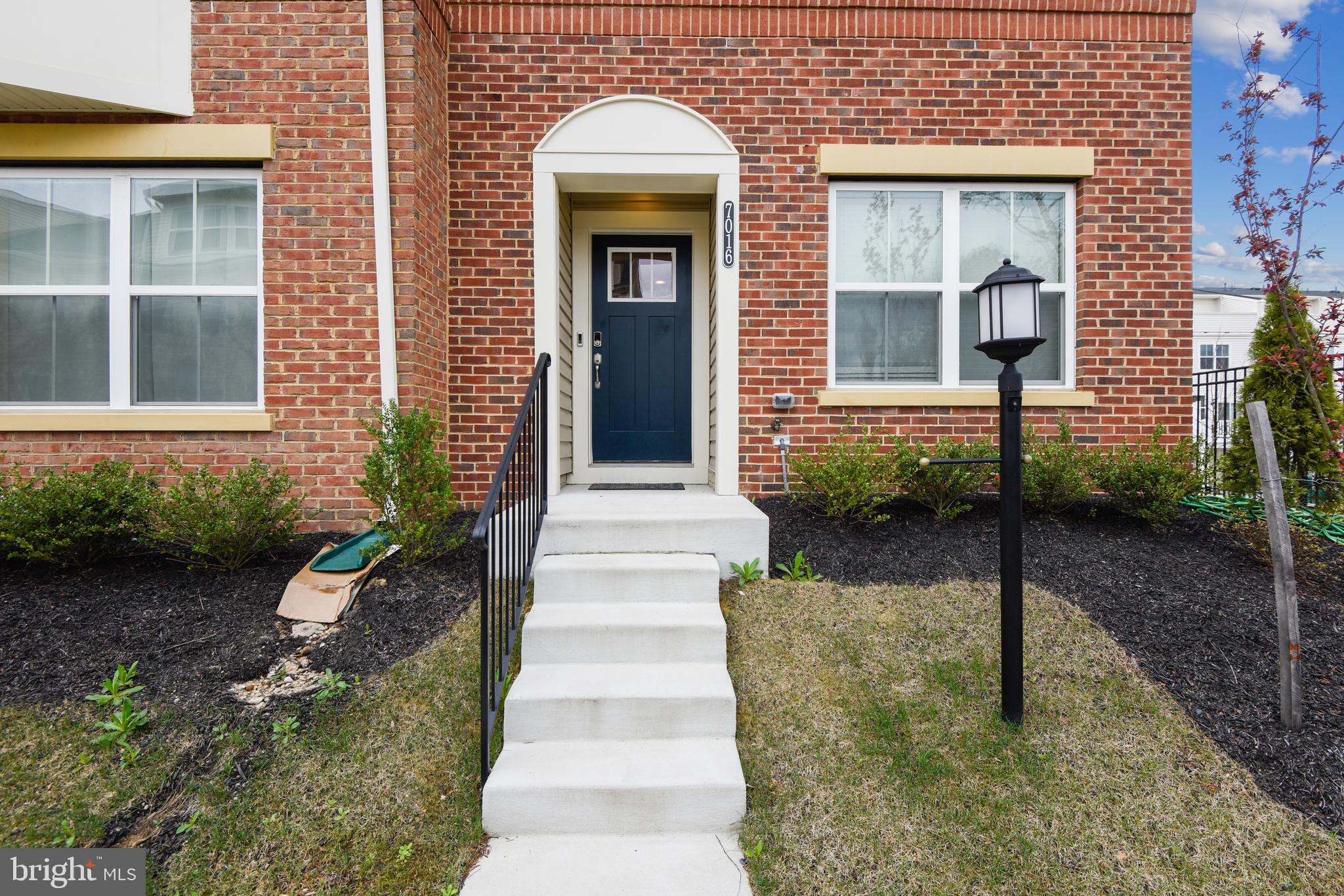 OXFORD SQUARE - Residential