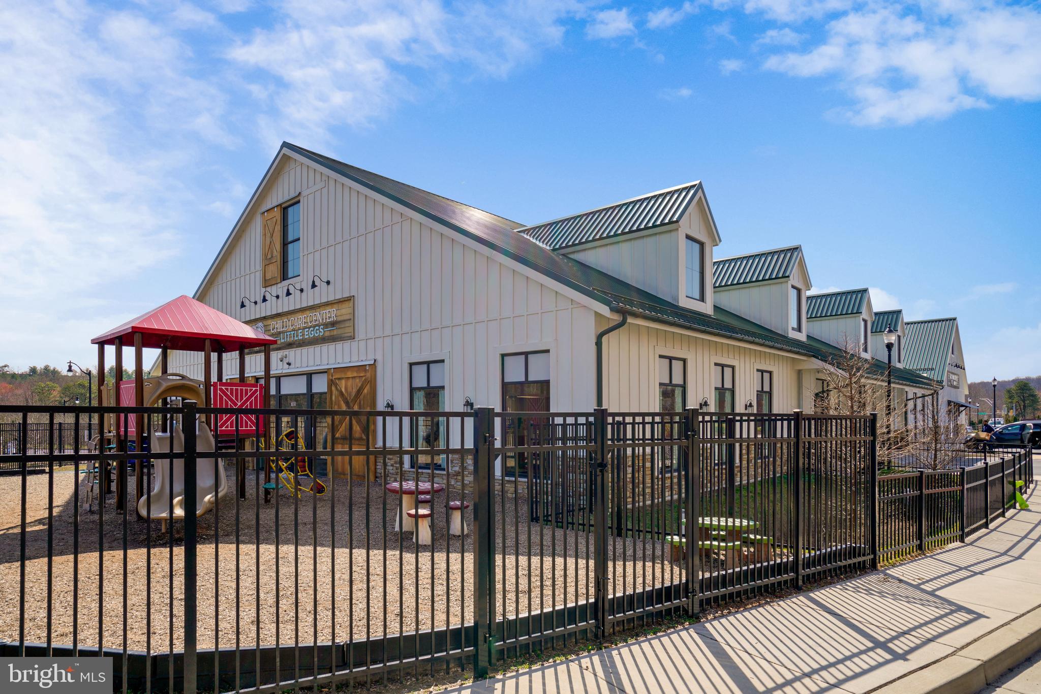 OXFORD SQUARE - Residential