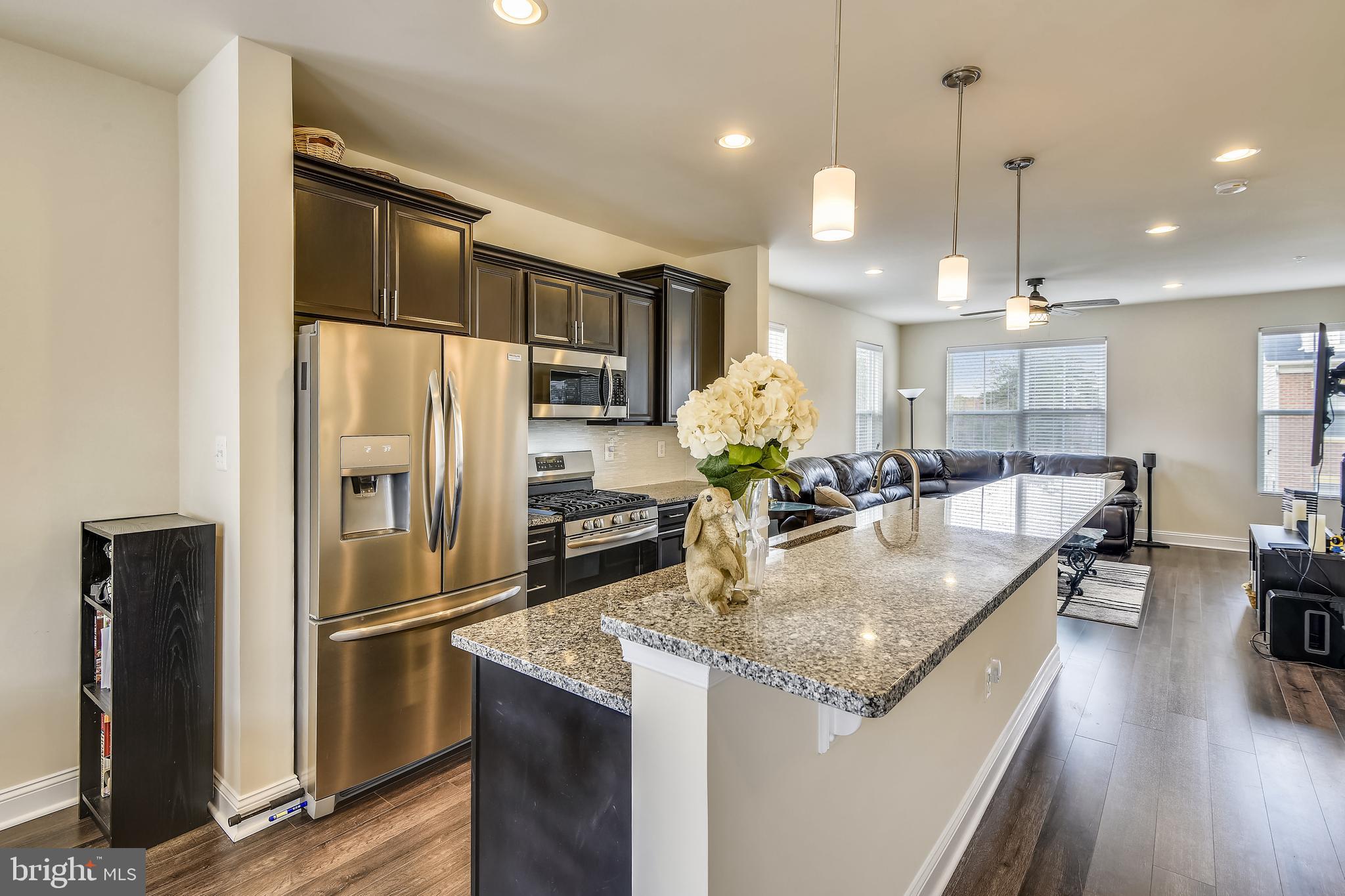 OXFORD SQUARE - Residential