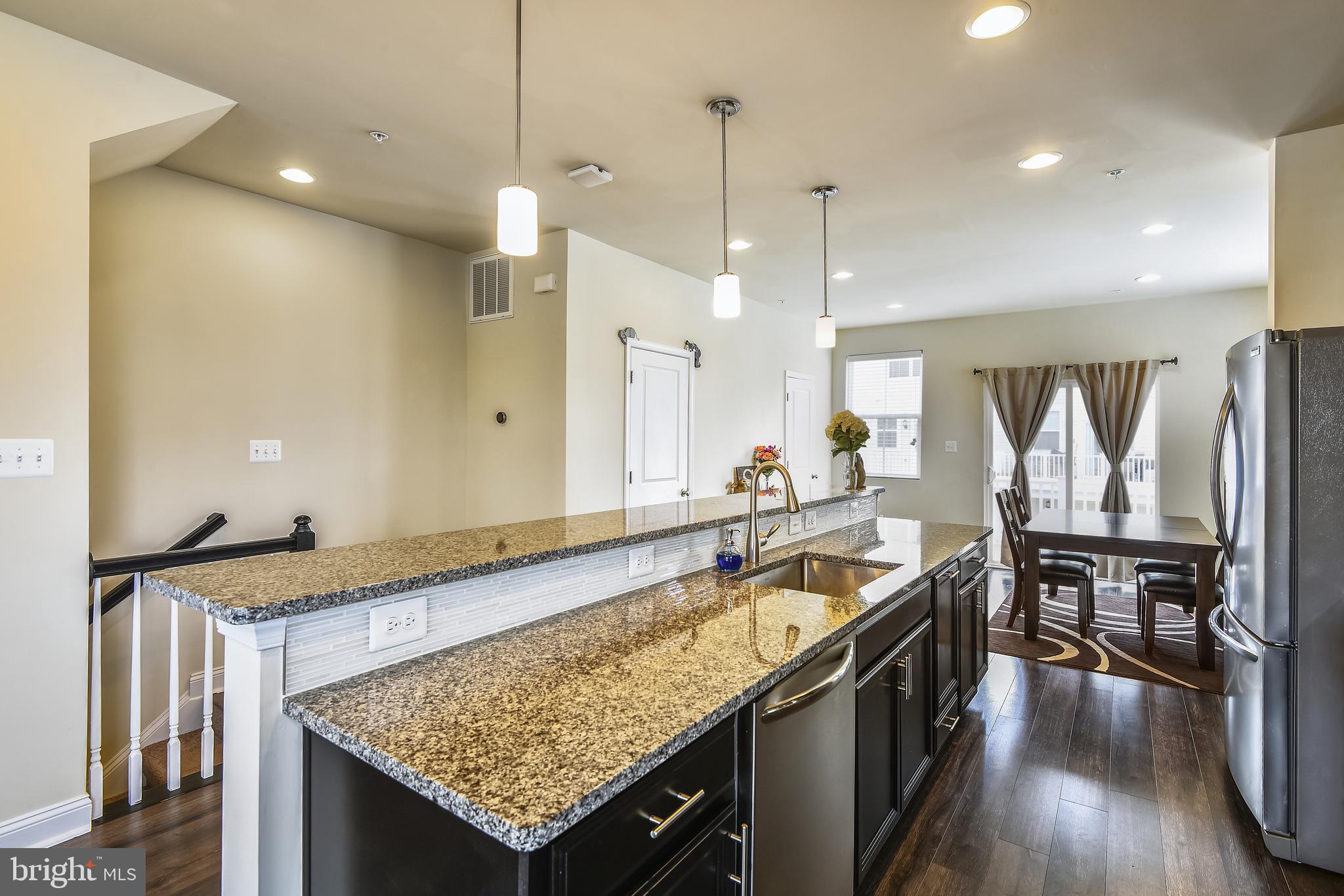 OXFORD SQUARE - Residential