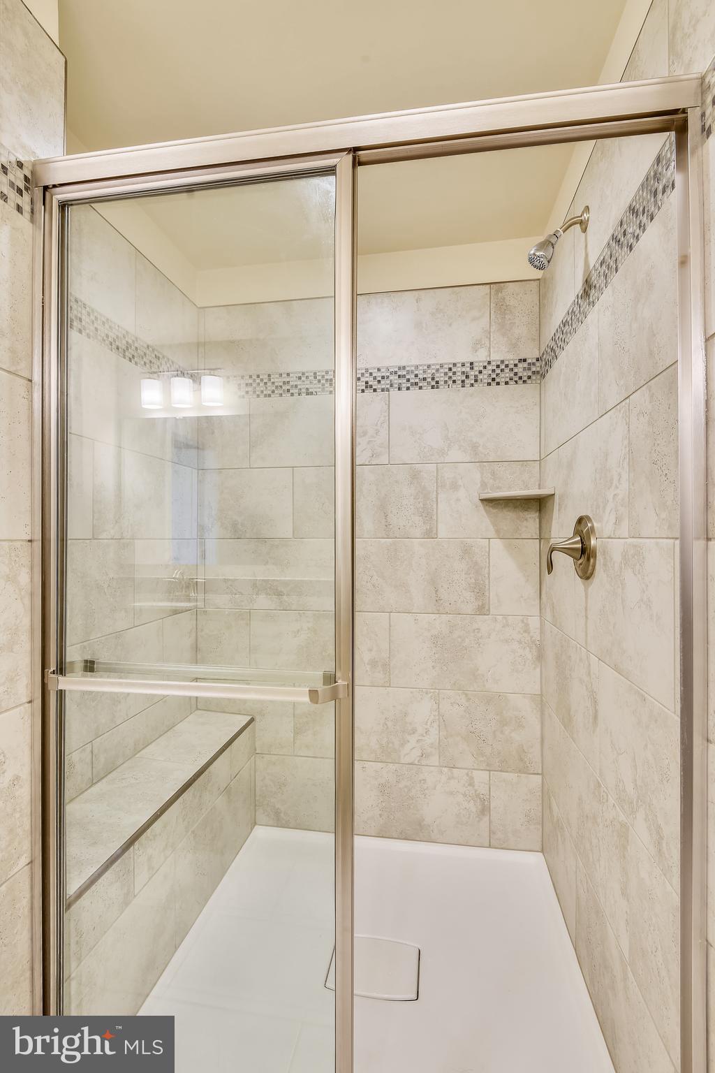 OXFORD SQUARE - Residential