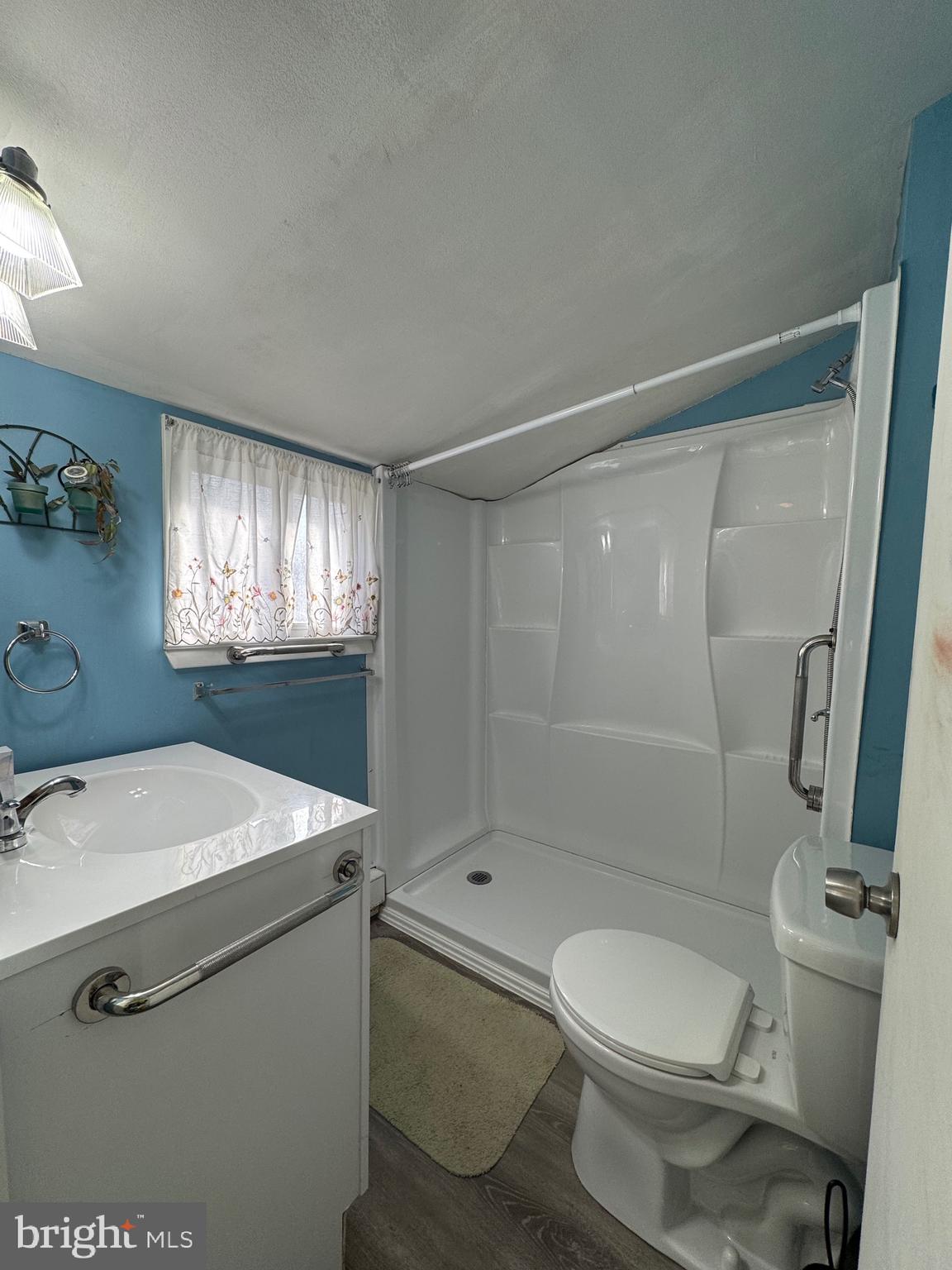 HENDRICKS - Residential