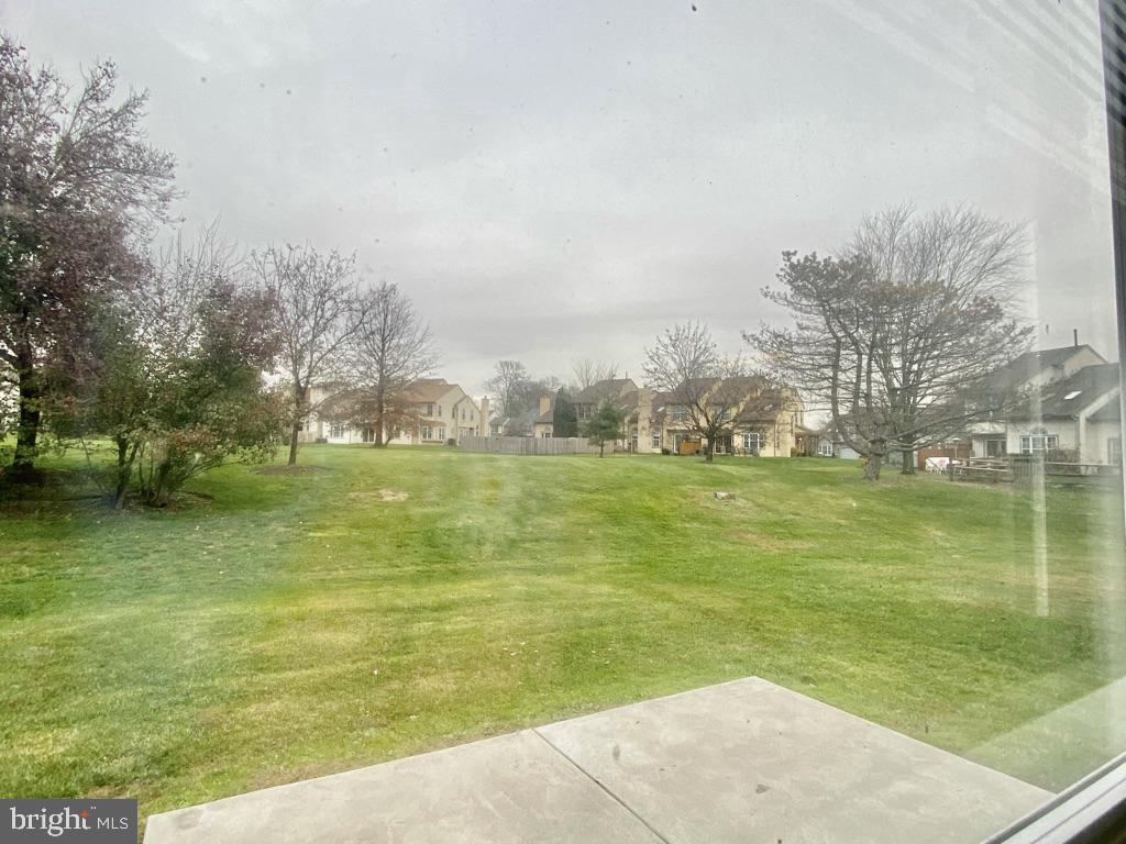 NEWTOWN GRANT - Residential Lease