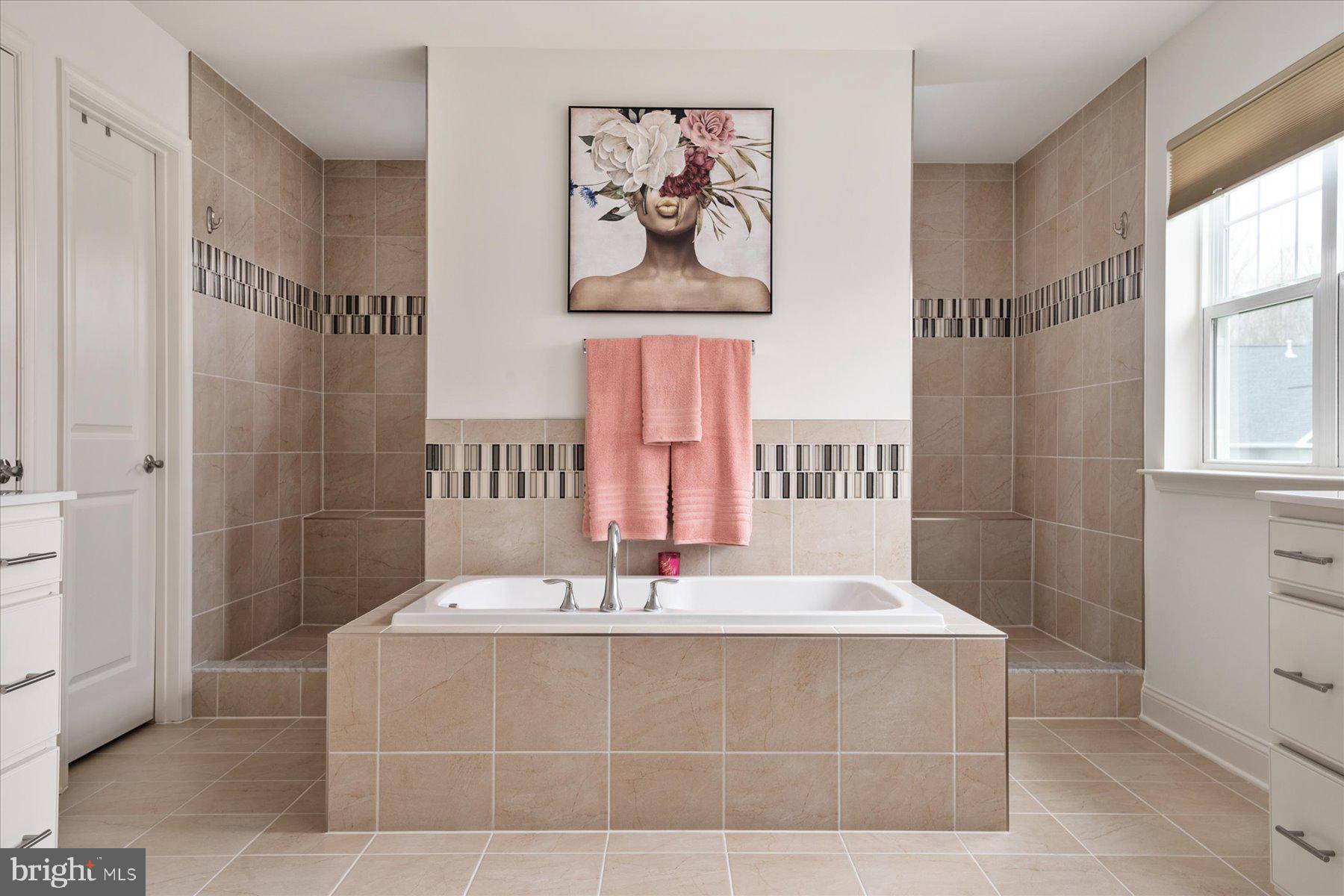 MARLBORO RIDGE - Residential