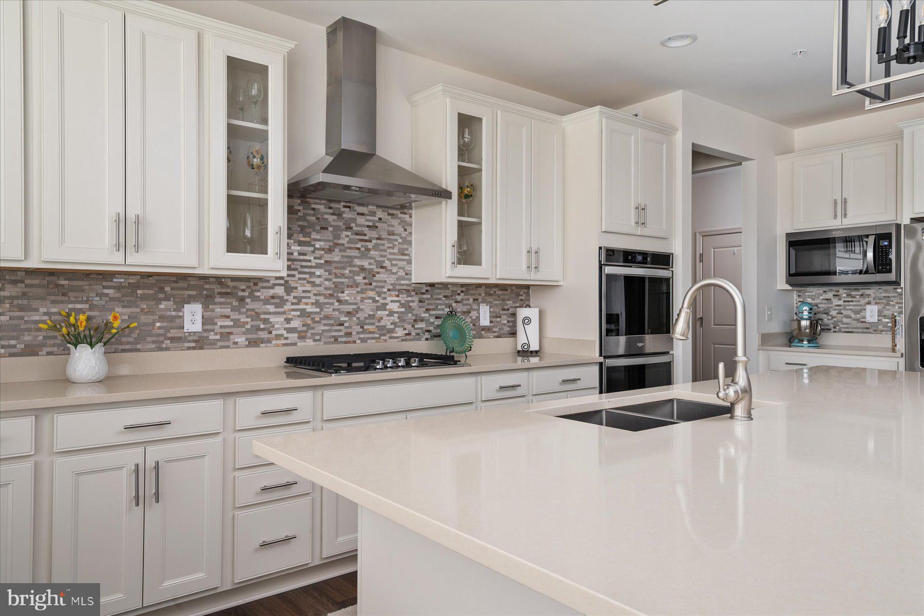 MARLBORO RIDGE - Residential