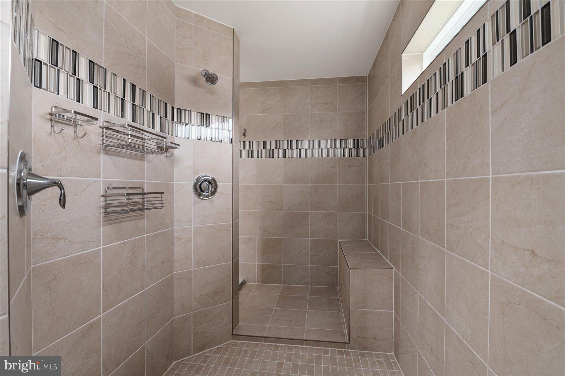 MARLBORO RIDGE - Residential