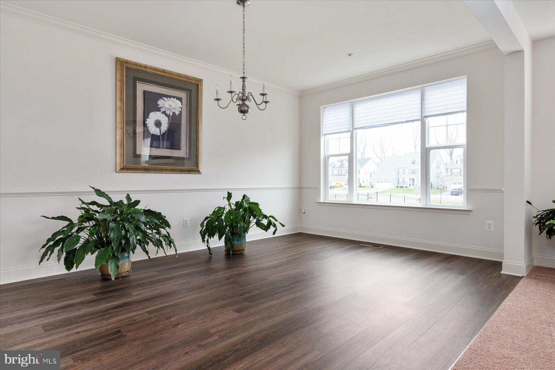 MARLBORO RIDGE - Residential