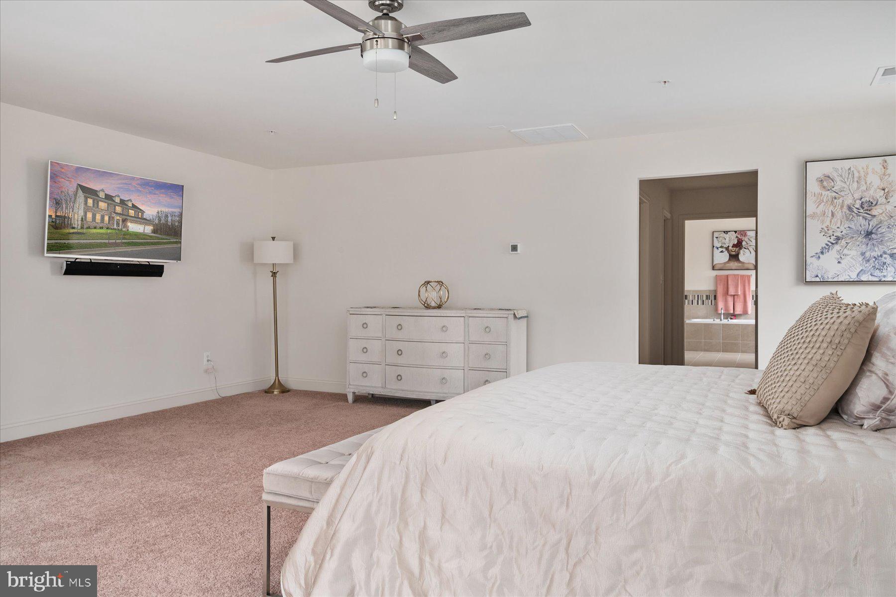 MARLBORO RIDGE - Residential