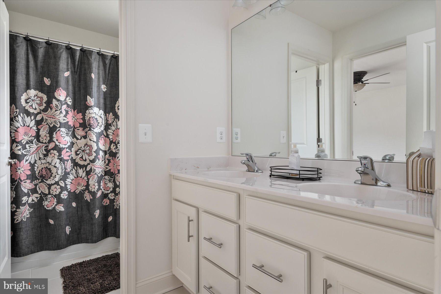 MARLBORO RIDGE - Residential