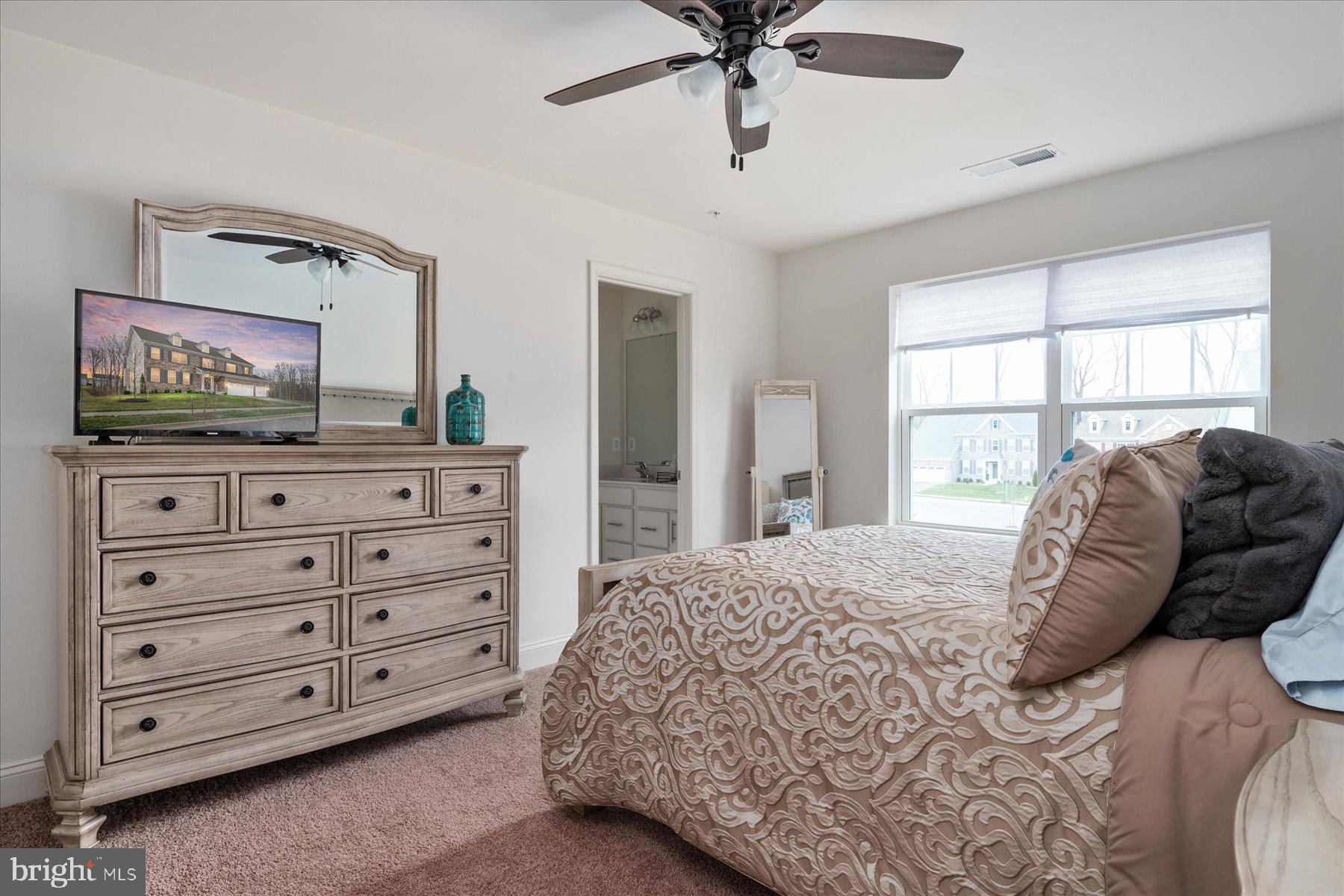 MARLBORO RIDGE - Residential