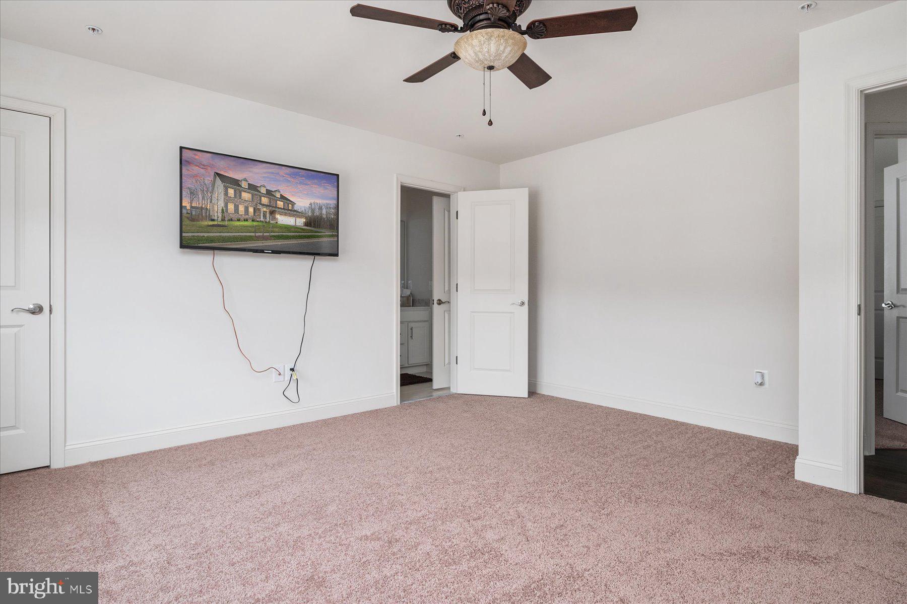 MARLBORO RIDGE - Residential