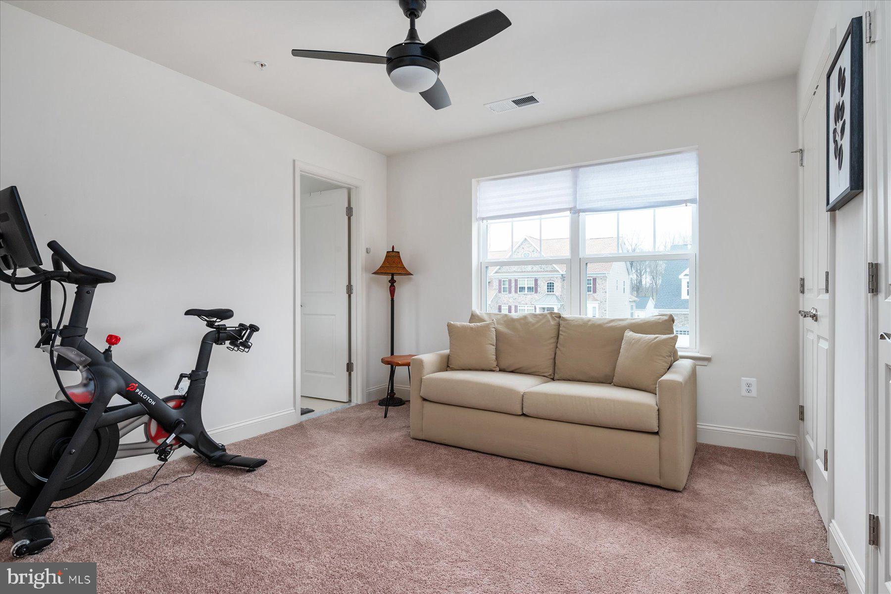 MARLBORO RIDGE - Residential