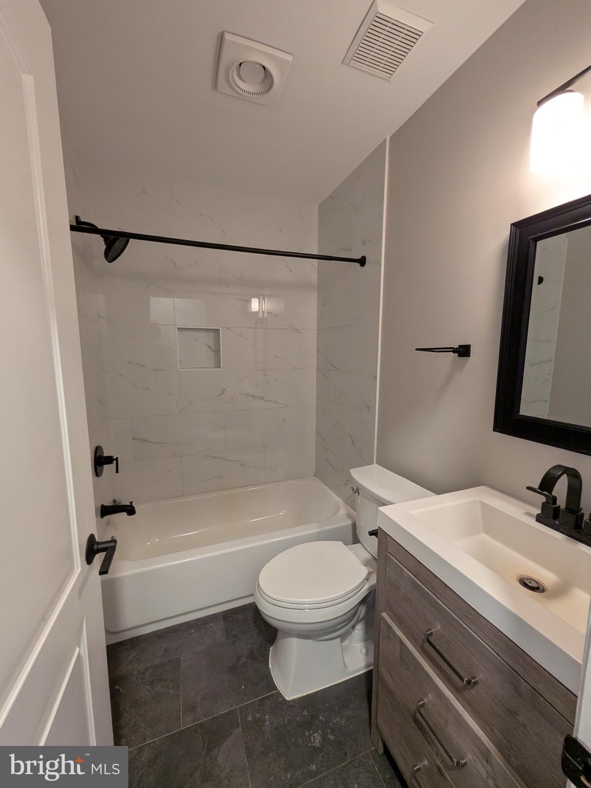 HARBOR VIEW - Residential Lease