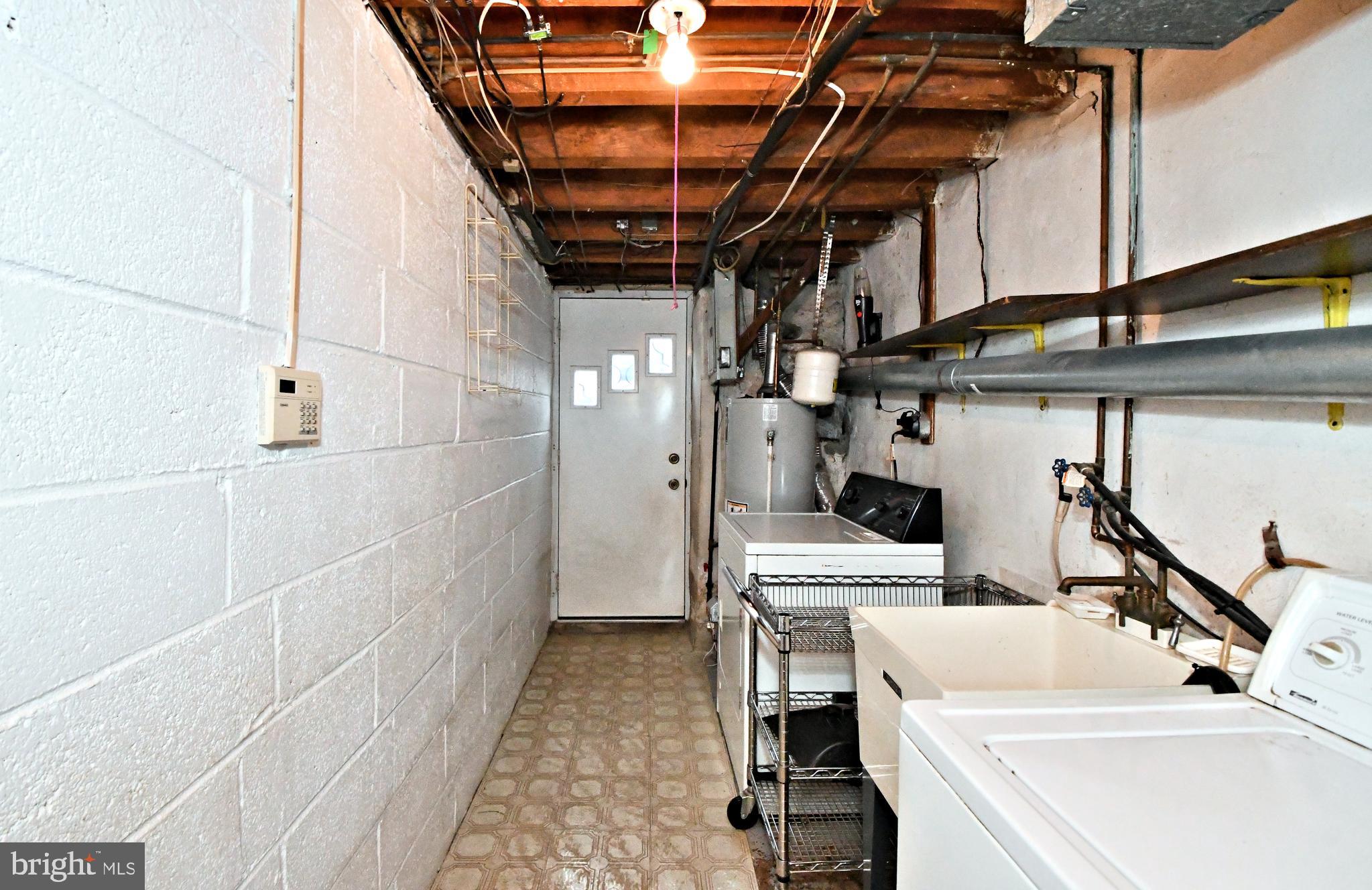 EAST OAK LANE - Residential