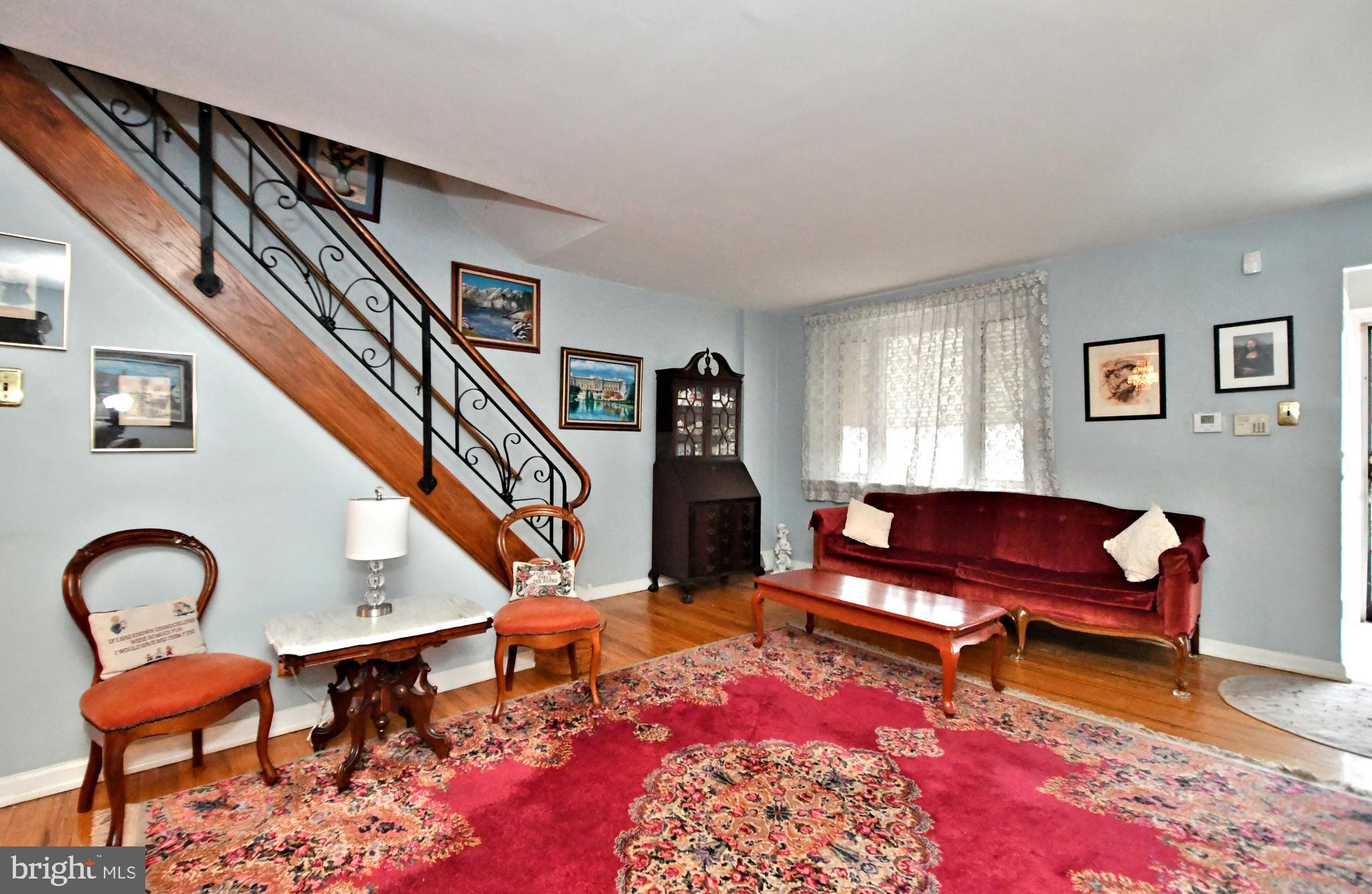 EAST OAK LANE - Residential