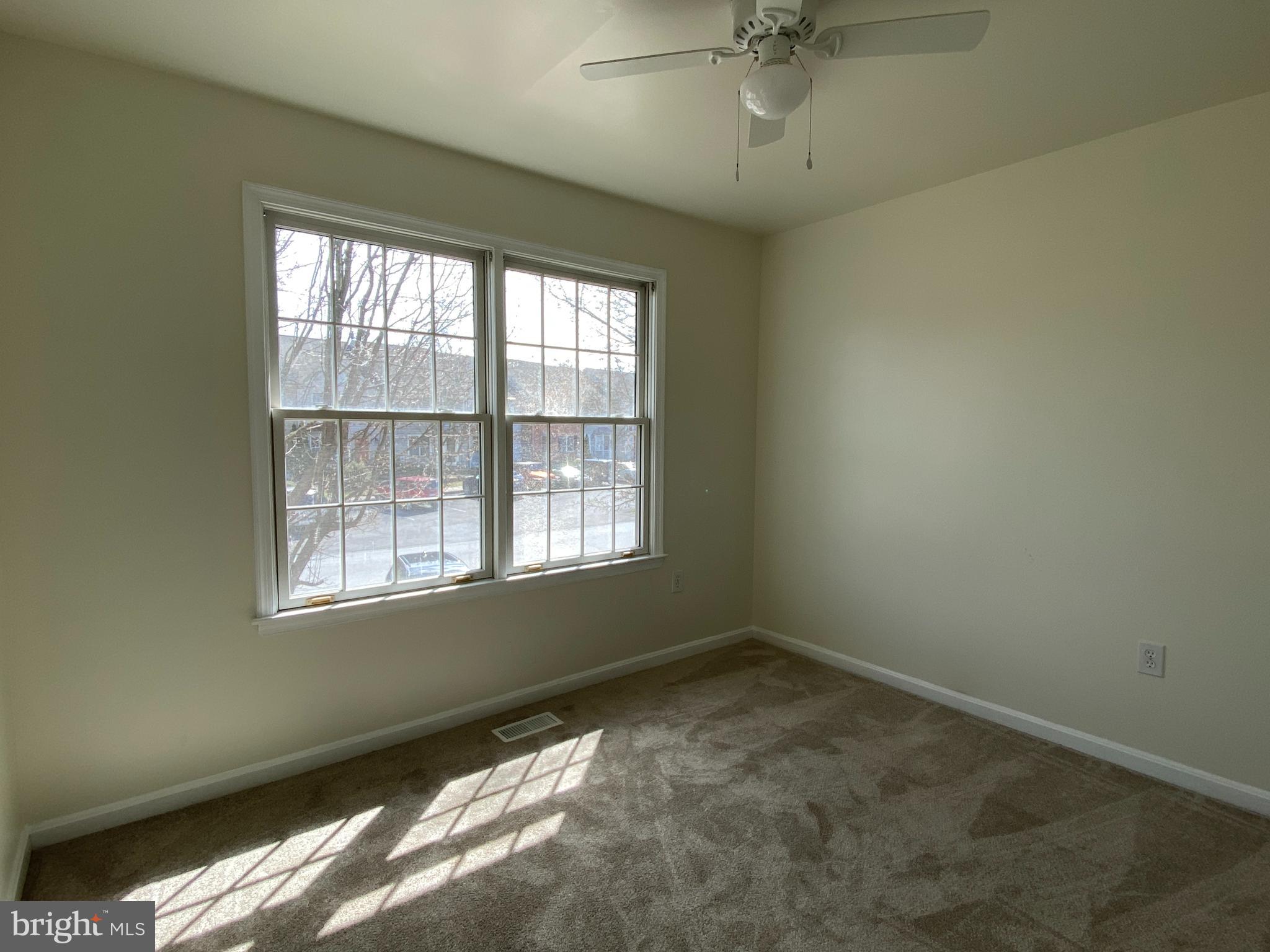 SPRING MILLS - Residential Lease