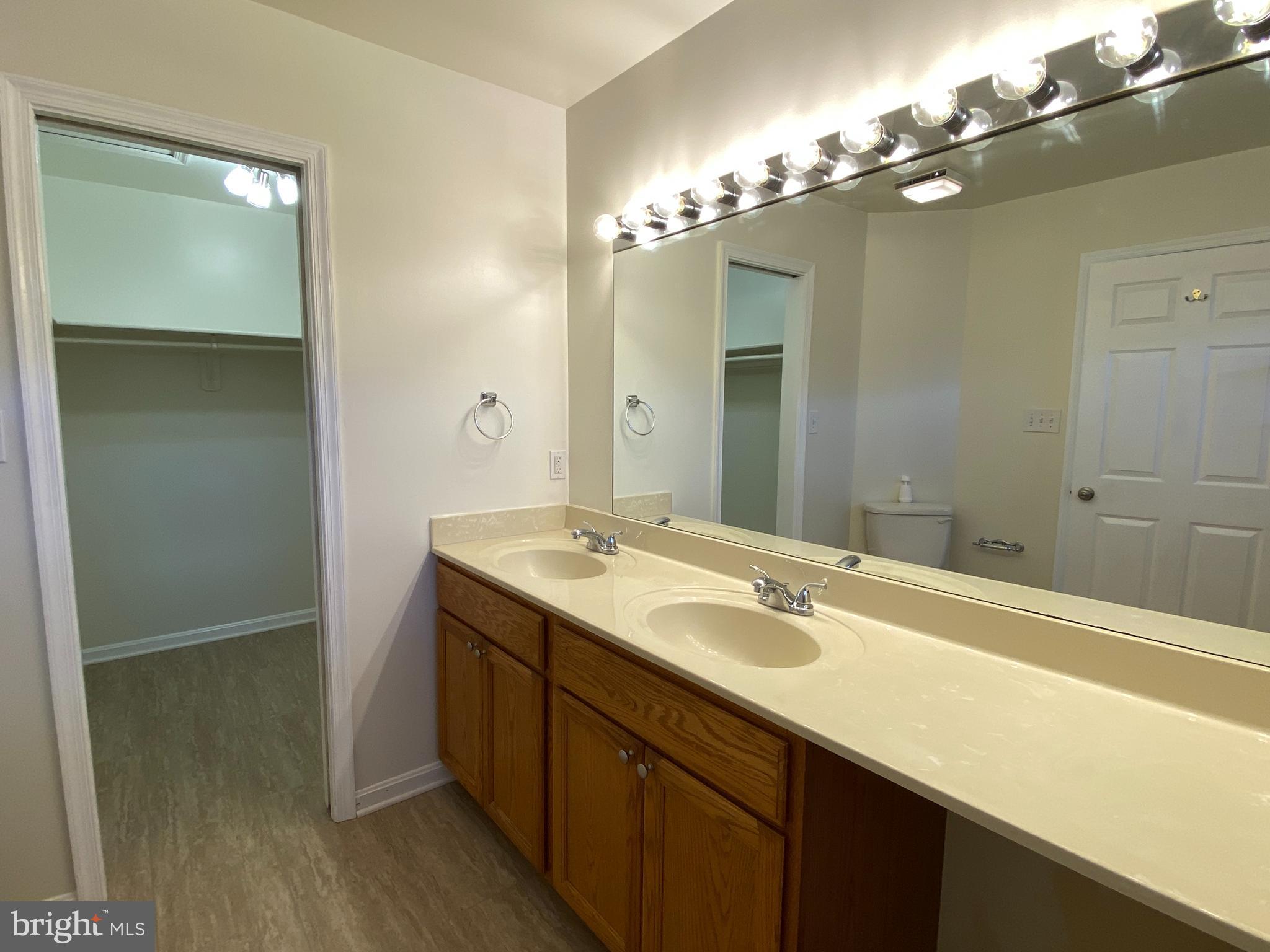 SPRING MILLS - Residential Lease