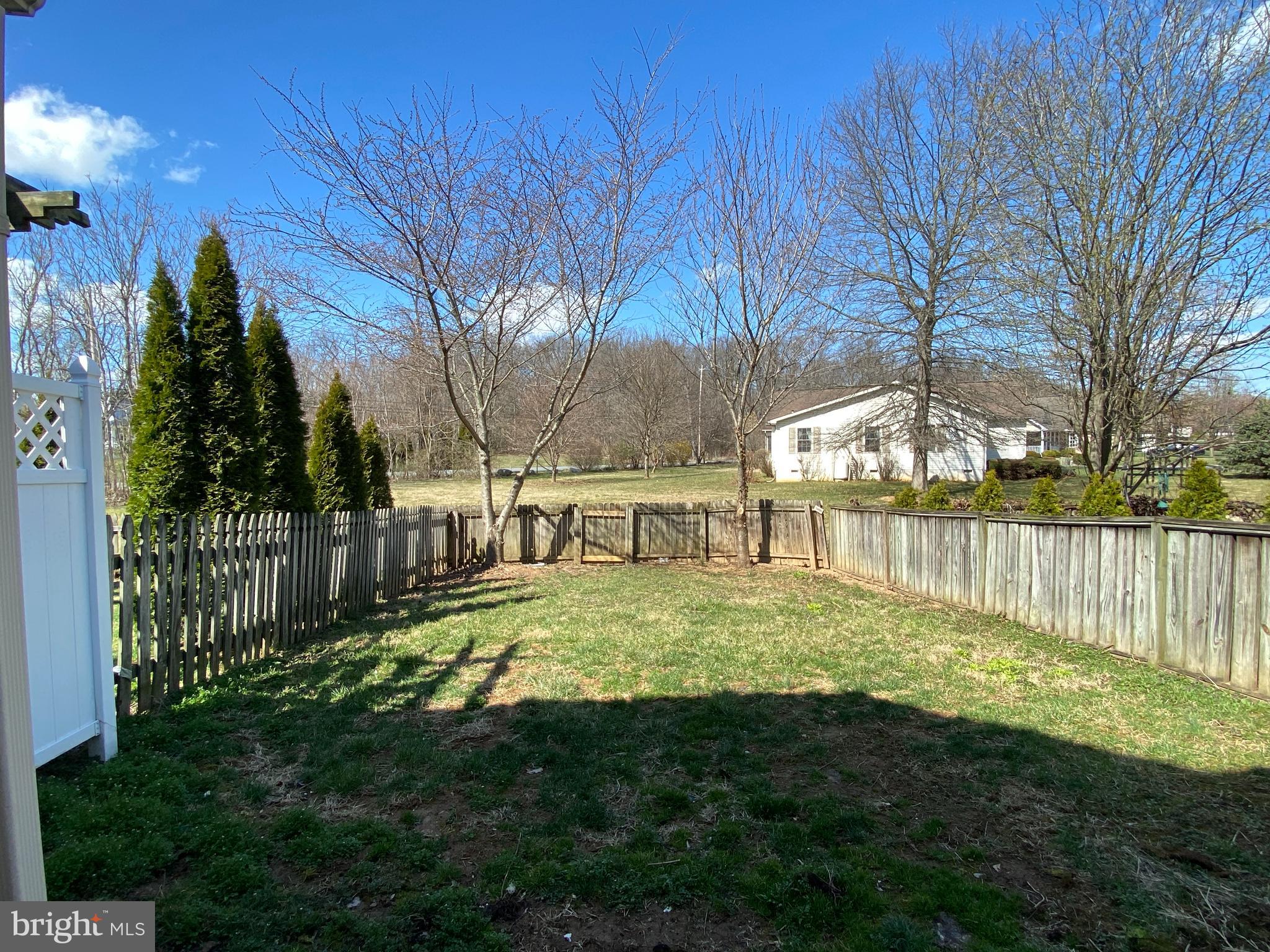 SPRING MILLS - Residential Lease