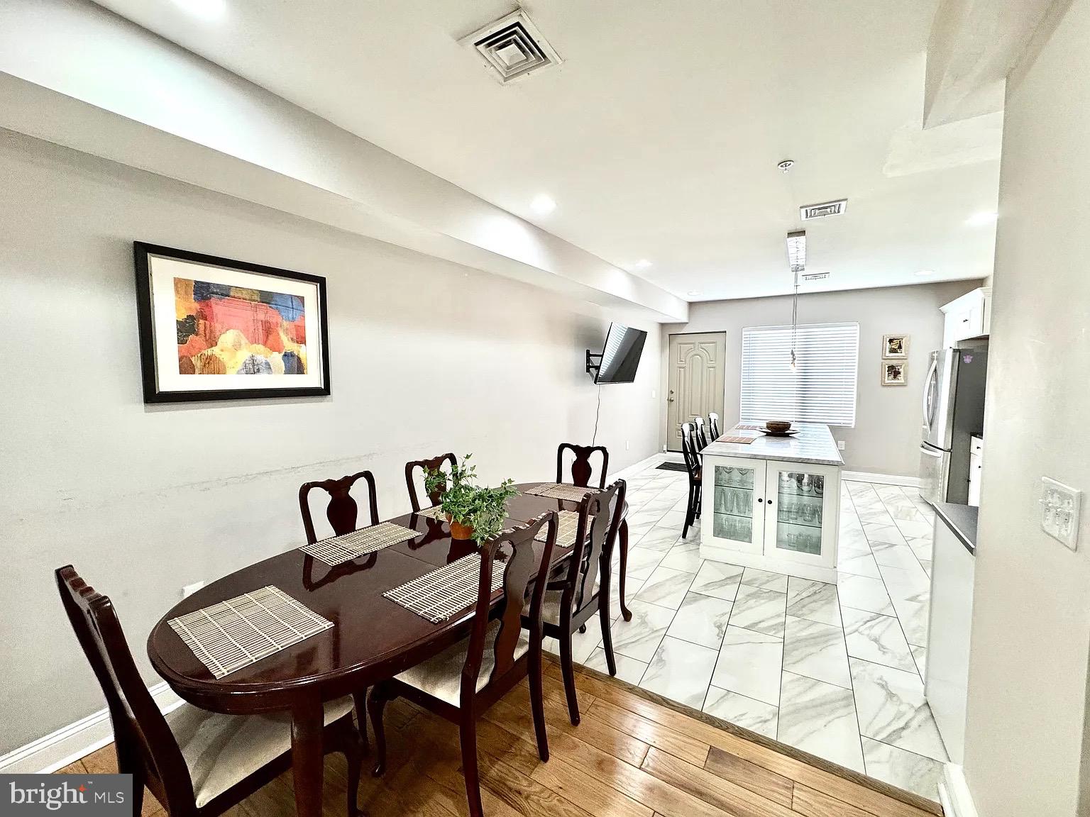 PHILADELPHIA (SOUTH) - Residential