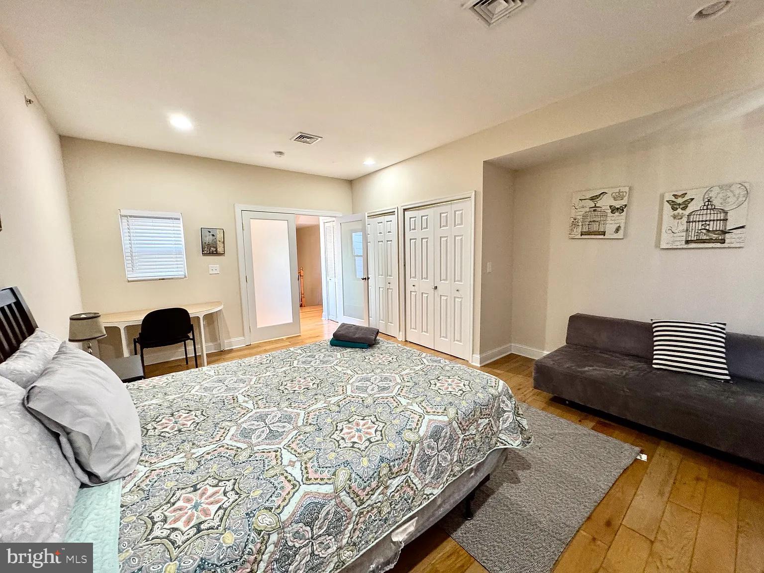 PHILADELPHIA (SOUTH) - Residential