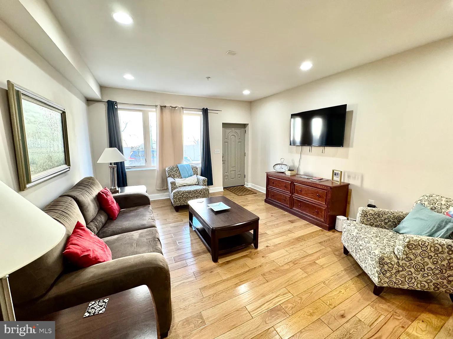 PHILADELPHIA (SOUTH) - Residential