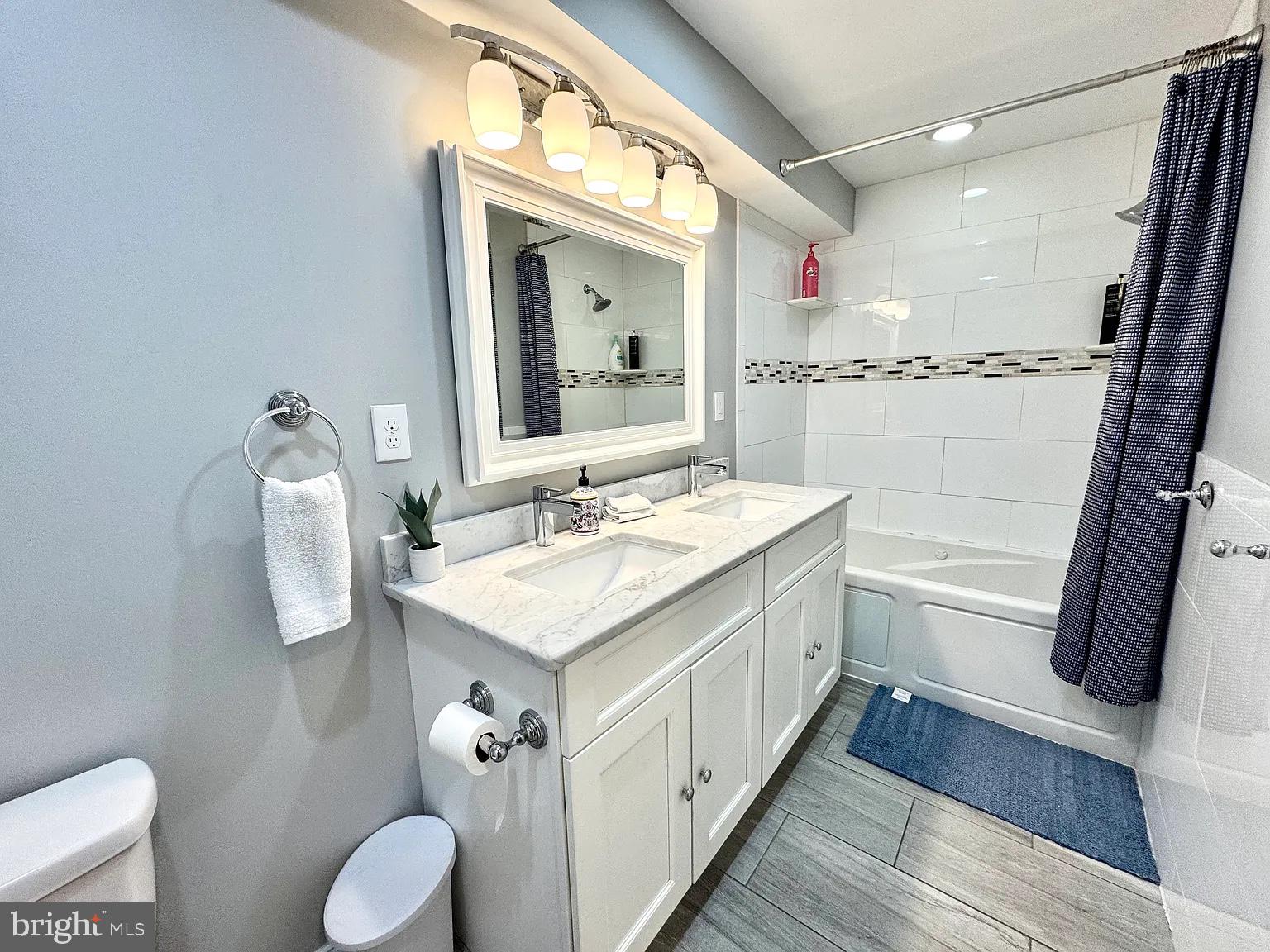 PHILADELPHIA (SOUTH) - Residential