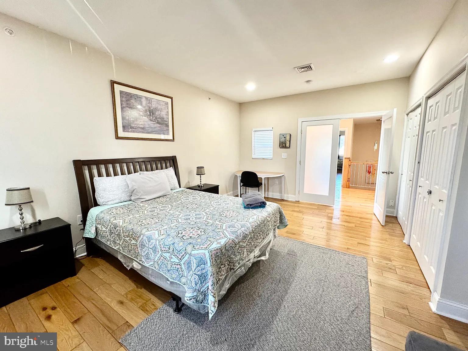 PHILADELPHIA (SOUTH) - Residential