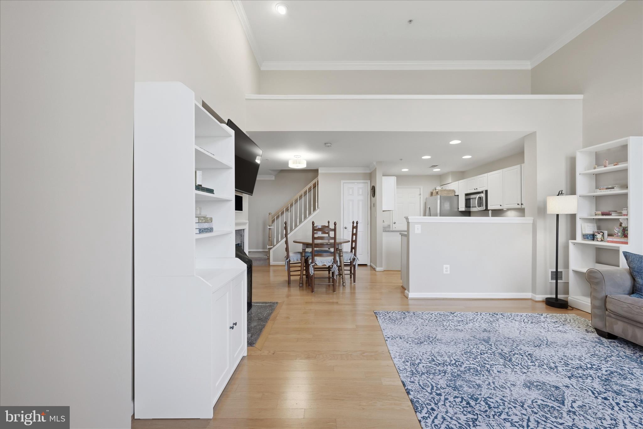 1906 CRESCENT PARK DRIVE 35A