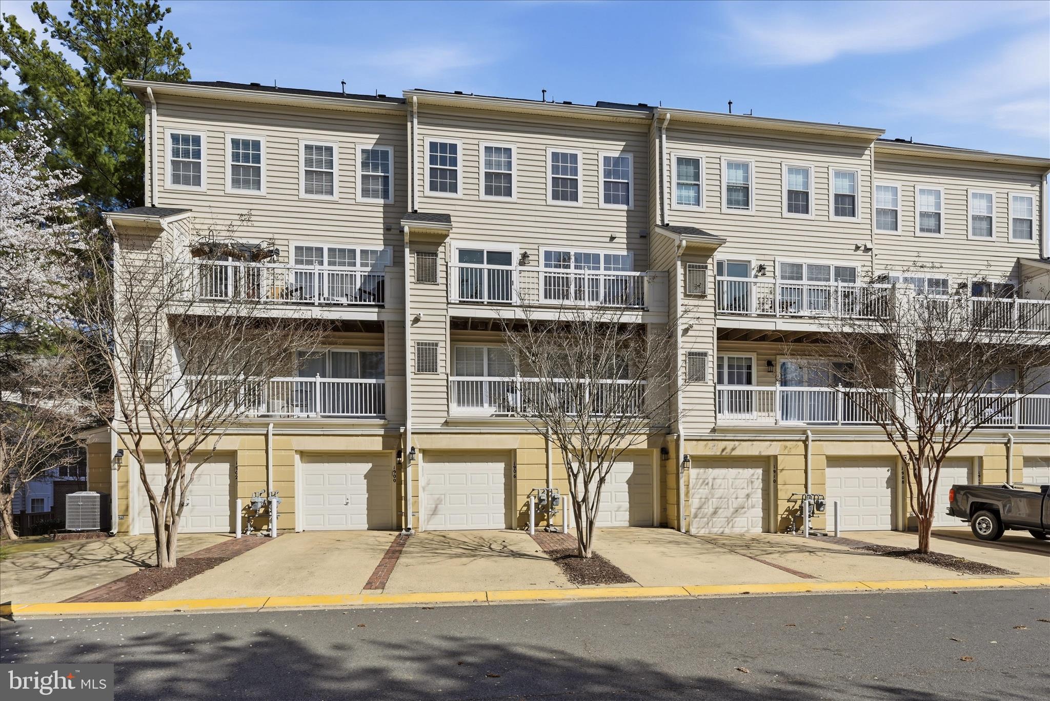 LINCOLNIA PARK - Residential