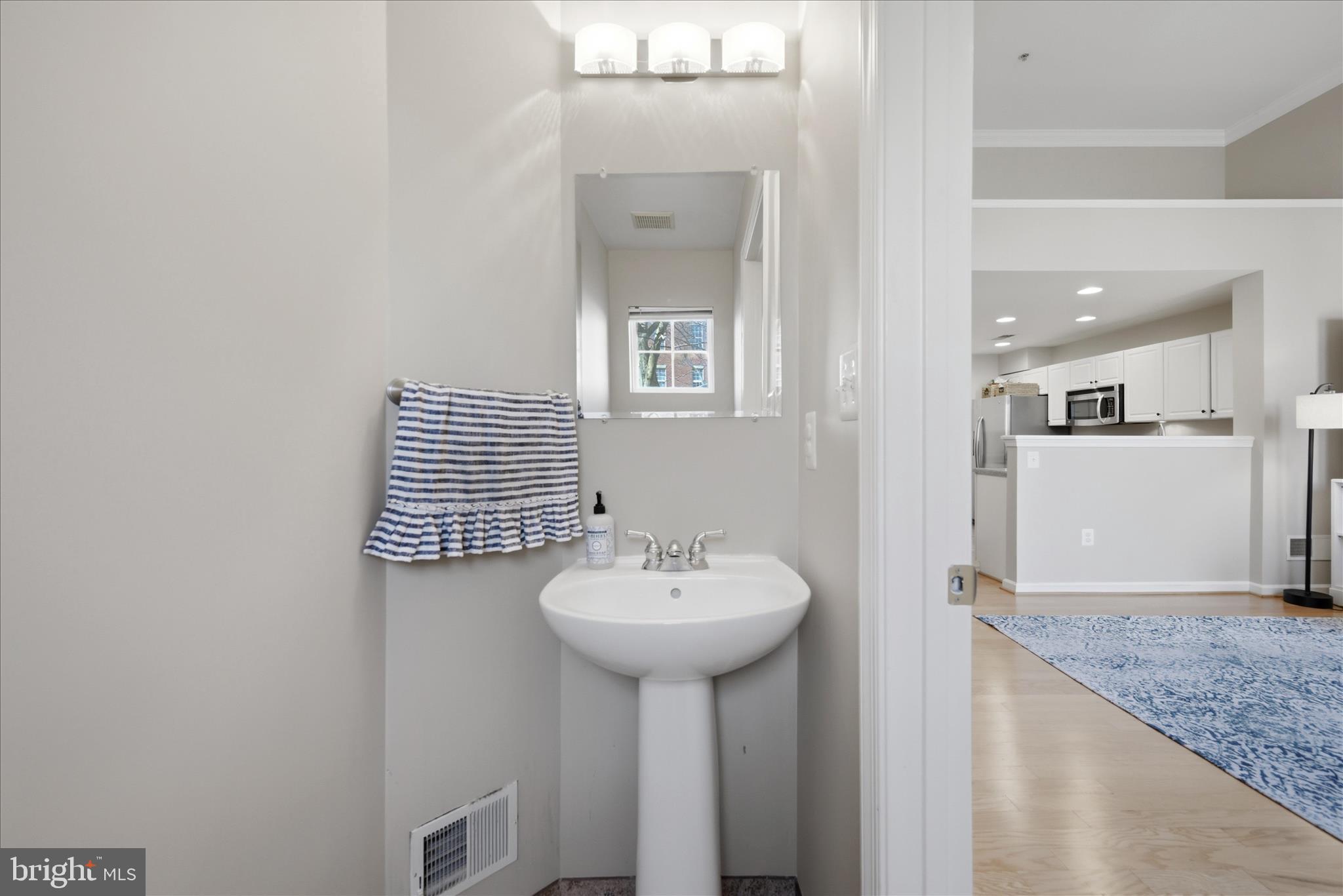 LINCOLNIA PARK - Residential