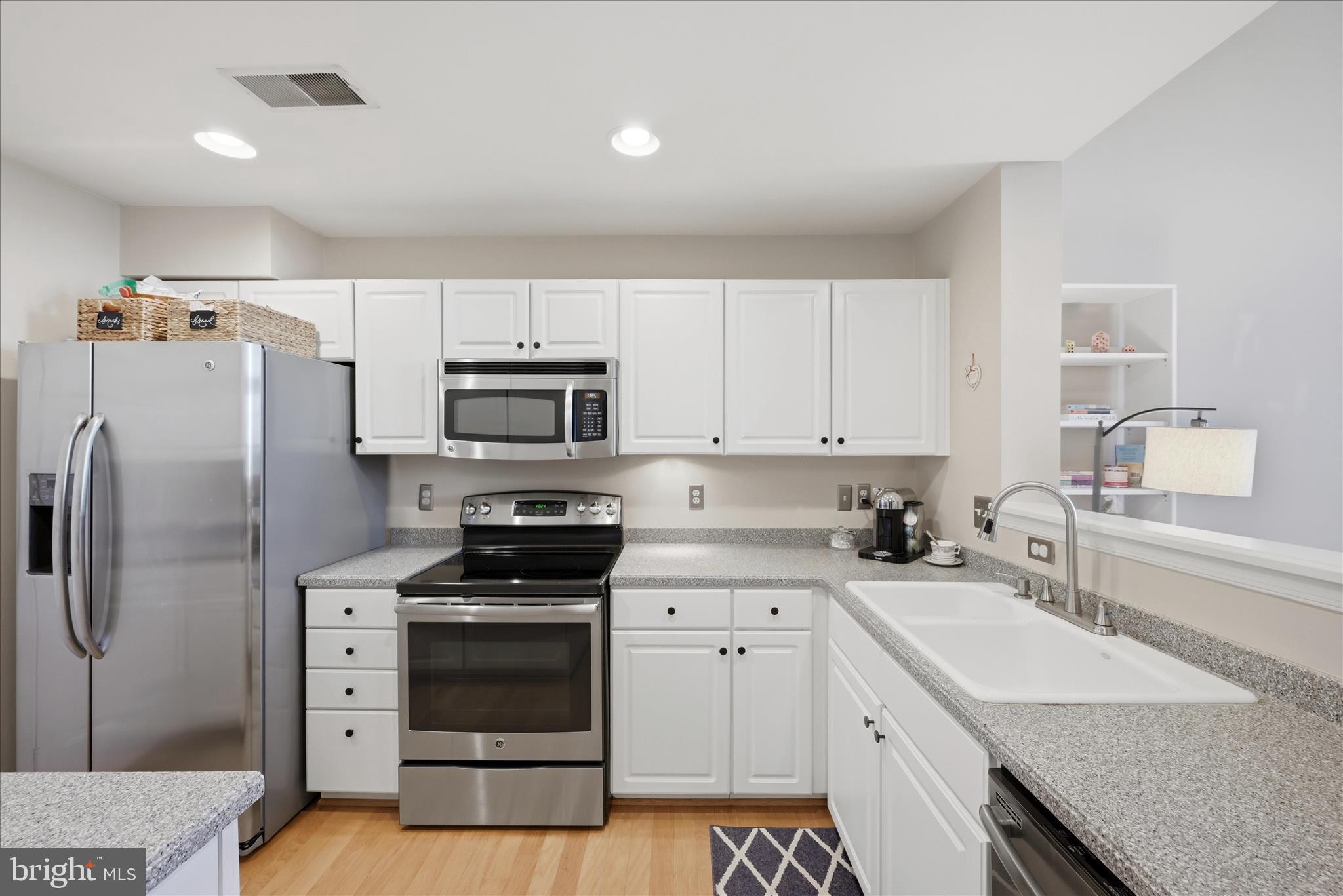 LINCOLNIA PARK - Residential