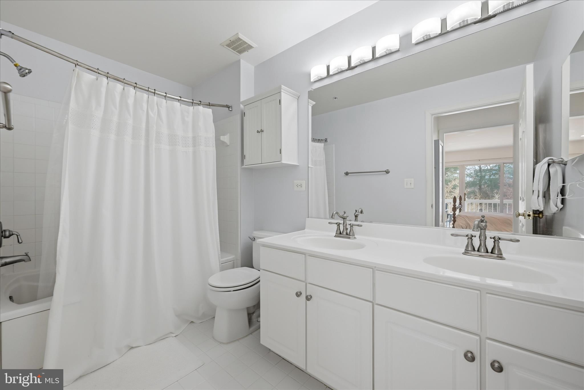 LINCOLNIA PARK - Residential