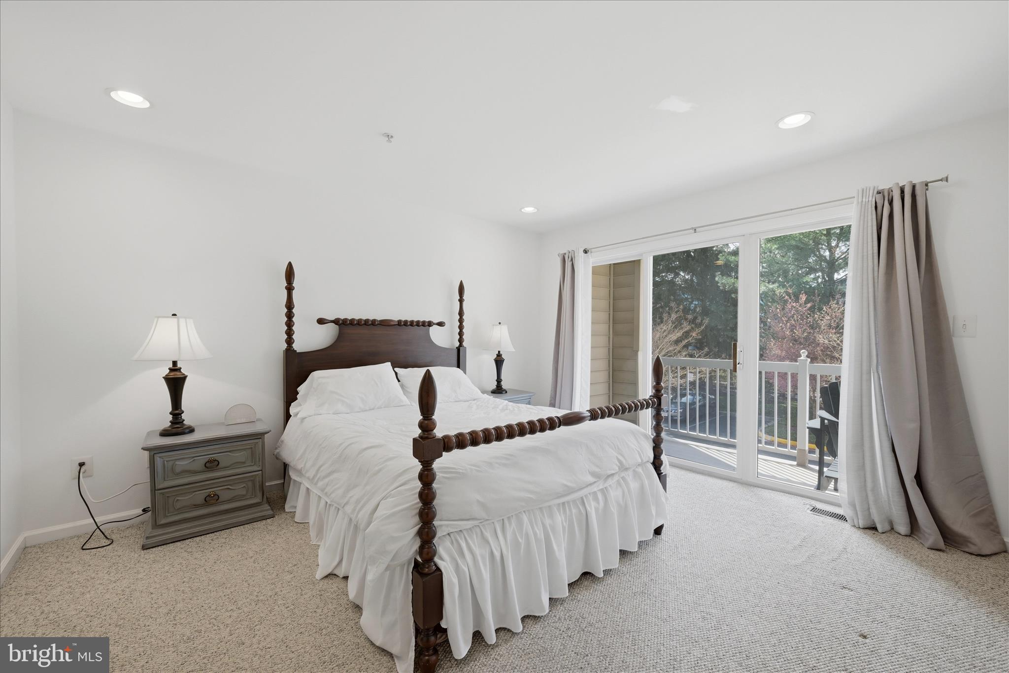 LINCOLNIA PARK - Residential