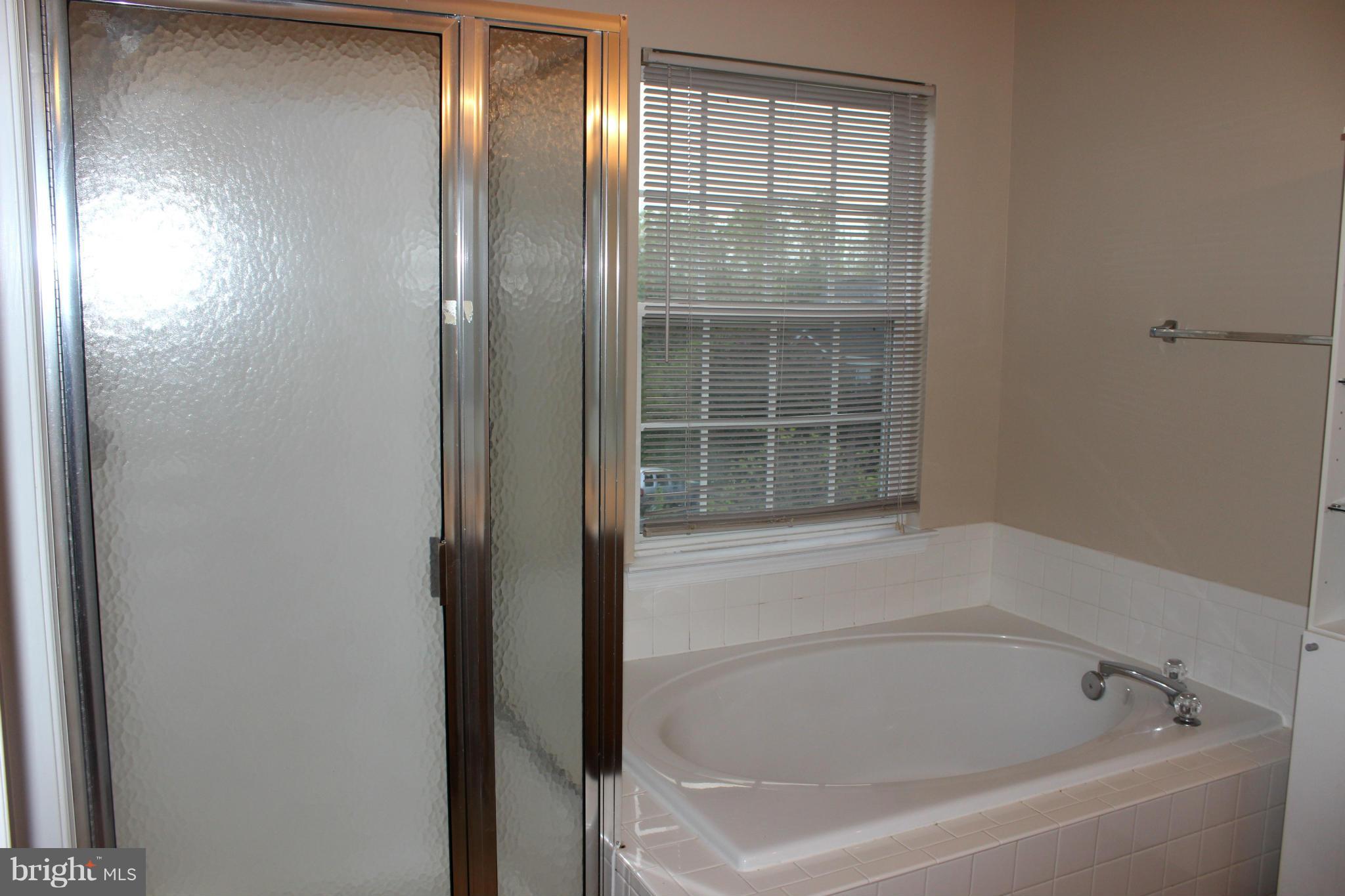 BRAEMAR/VILLAGES AT SAYBROOKE - Residential Lease