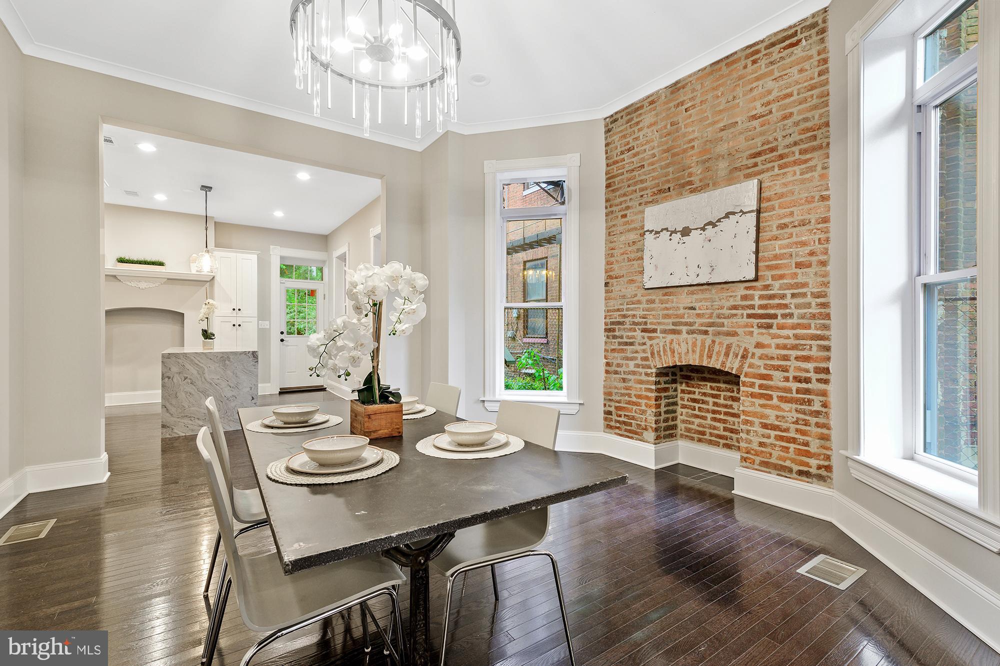 MOUNT ROYAL TERRACE - Residential