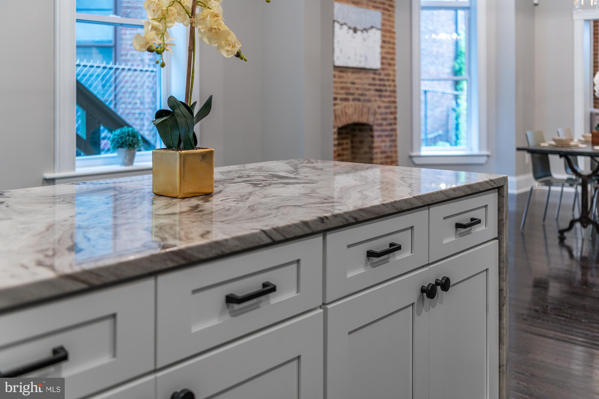 MOUNT ROYAL TERRACE - Residential