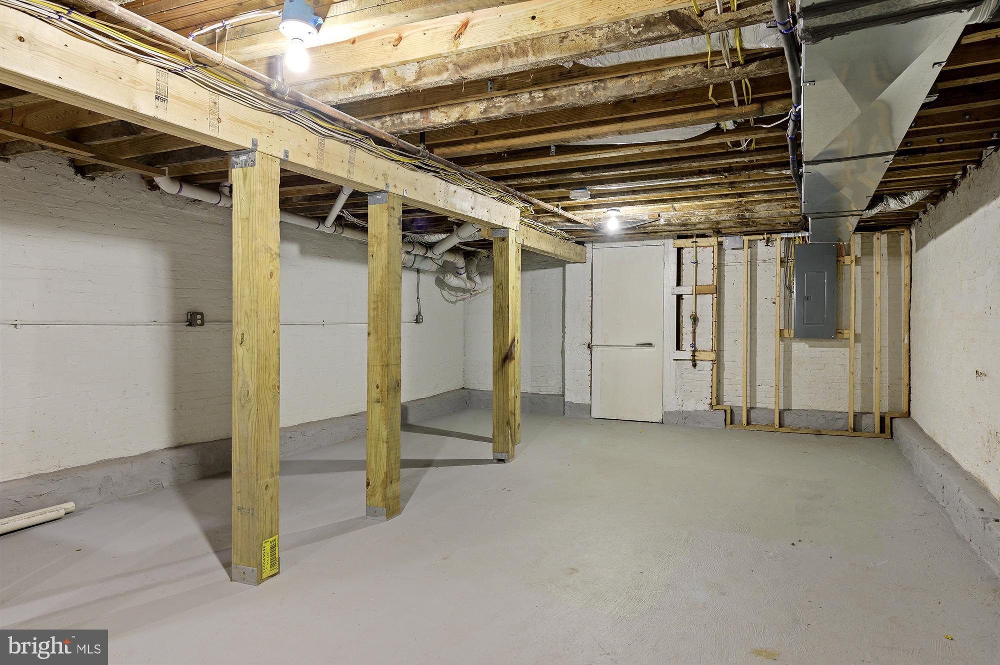 MOUNT ROYAL TERRACE - Residential