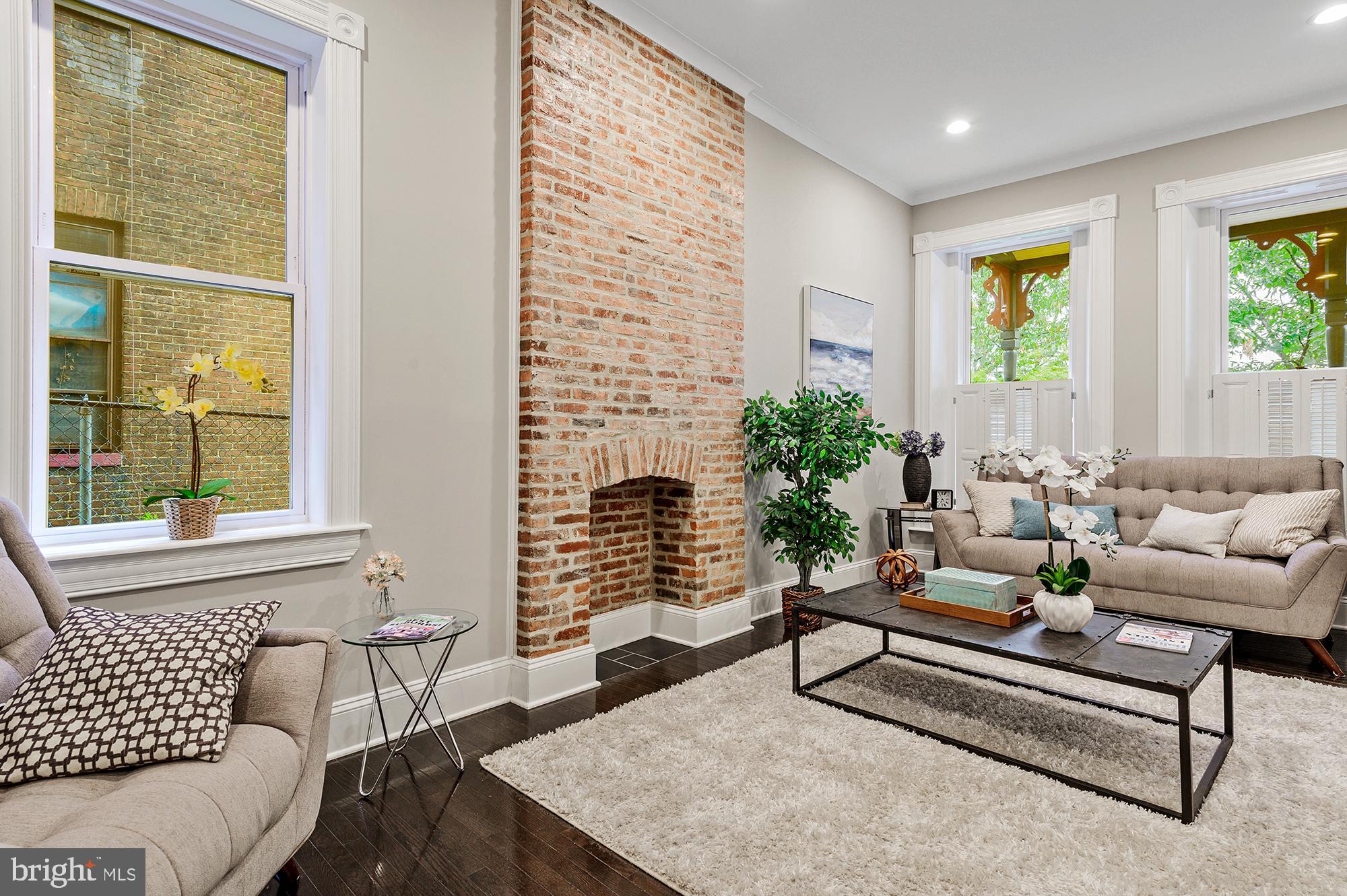 MOUNT ROYAL TERRACE - Residential