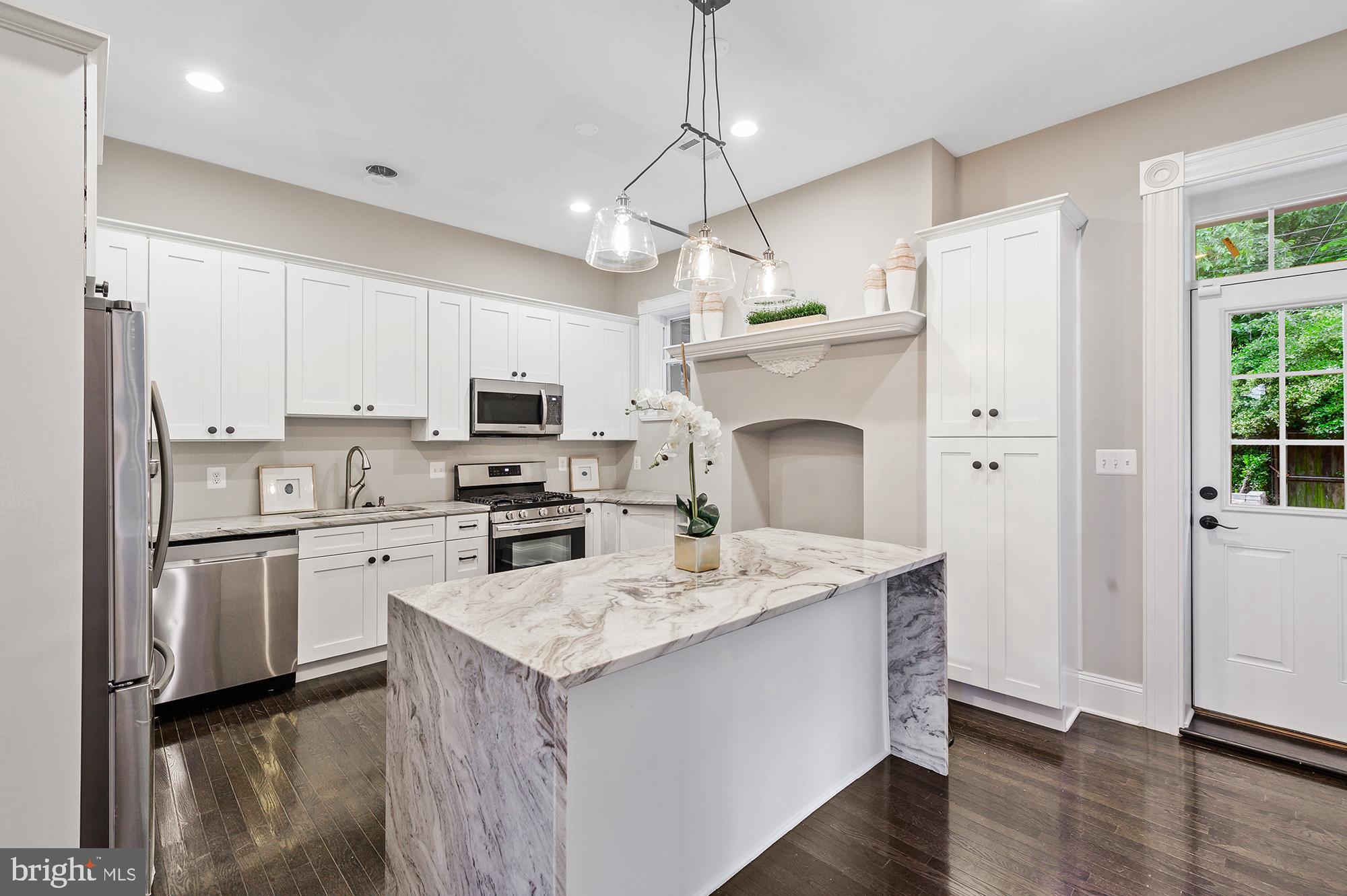 MOUNT ROYAL TERRACE - Residential