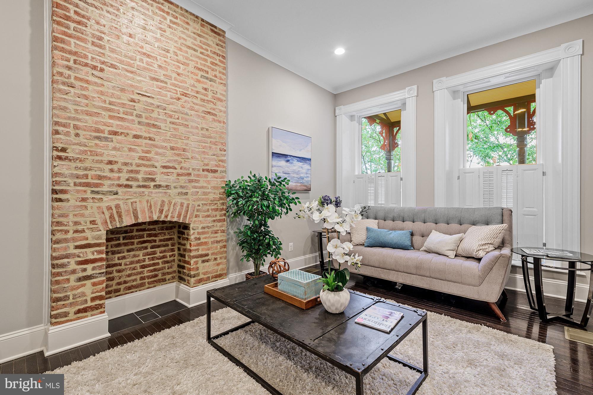 MOUNT ROYAL TERRACE - Residential