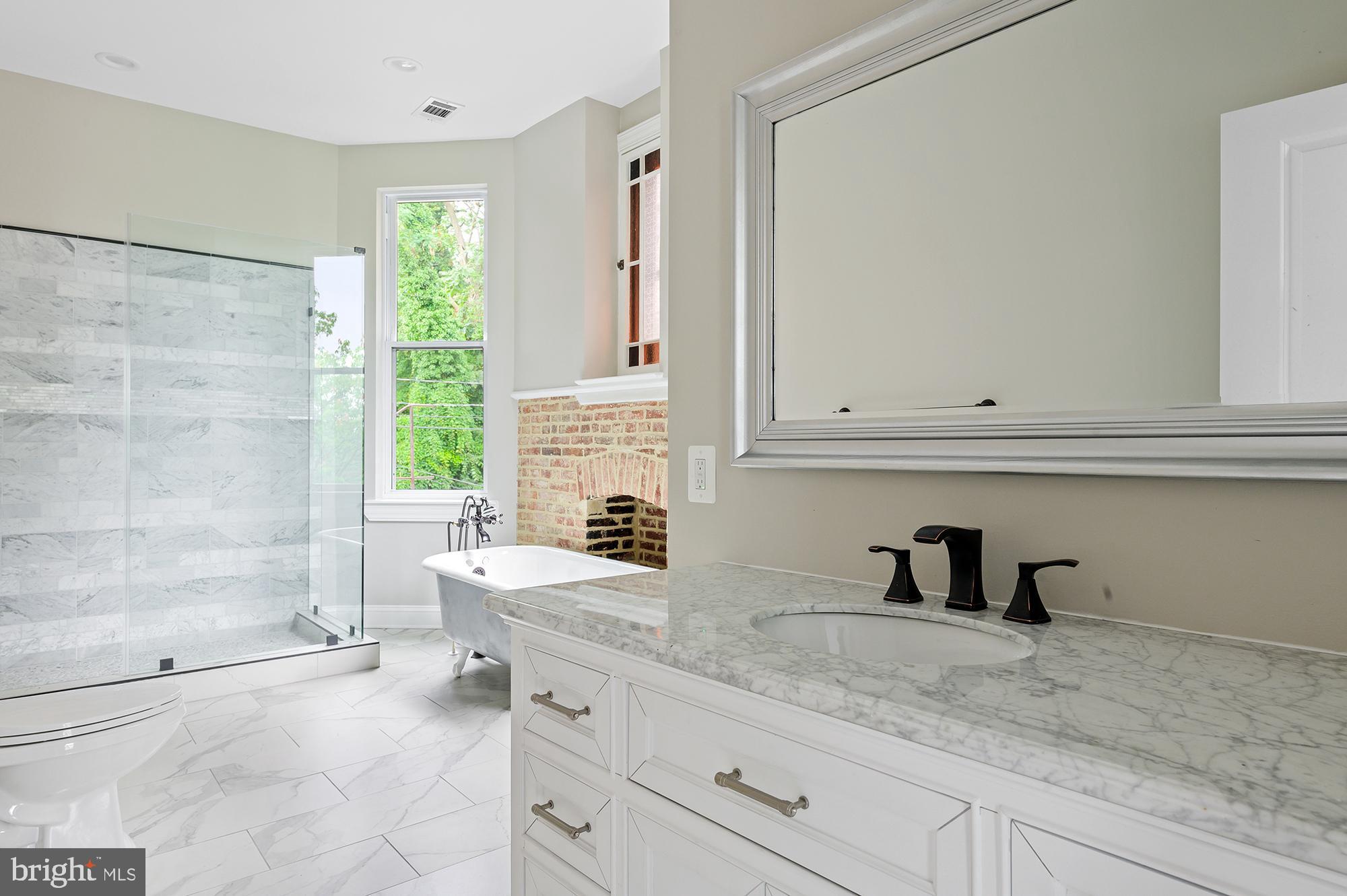 MOUNT ROYAL TERRACE - Residential